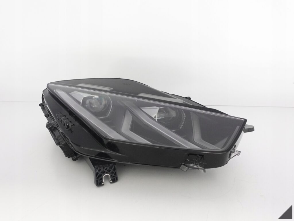 LAMBORGHINI HURACAN 4T0 FULL LED LAMPA PRAWA EU LAMBORGHINI HURACAN 4T0 FULL LED LAMPA PRAWA EU