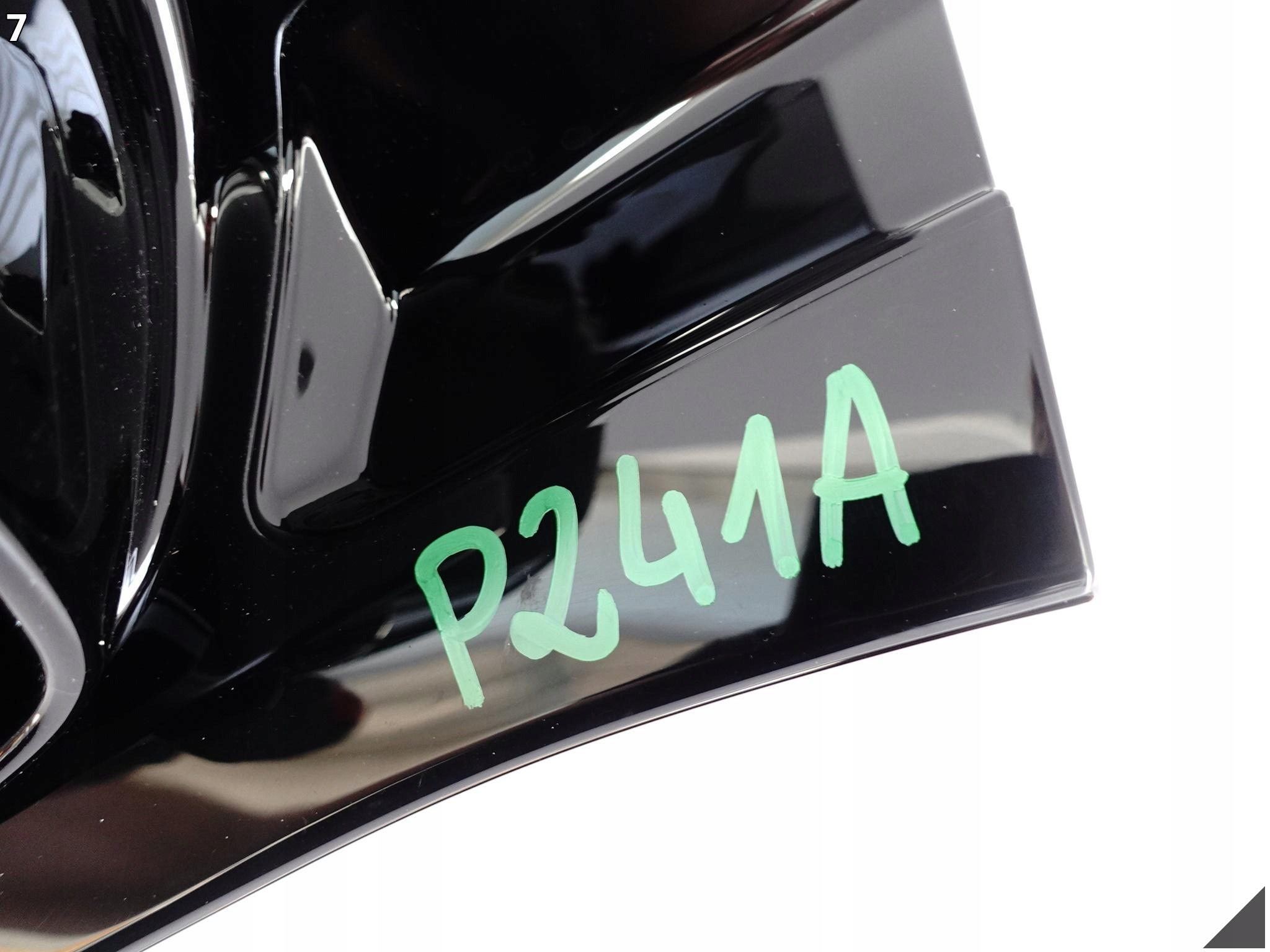FERRARI PUROSANGUE F175 23- KRATKA NAWIEWU LEWA KOKPIT OSŁONA DEKOR FERRARI PUROSANGUE F175 23- KRATKA NAWIEWU LEWA KOKPIT OSŁONA DEKOR - obrazek 8