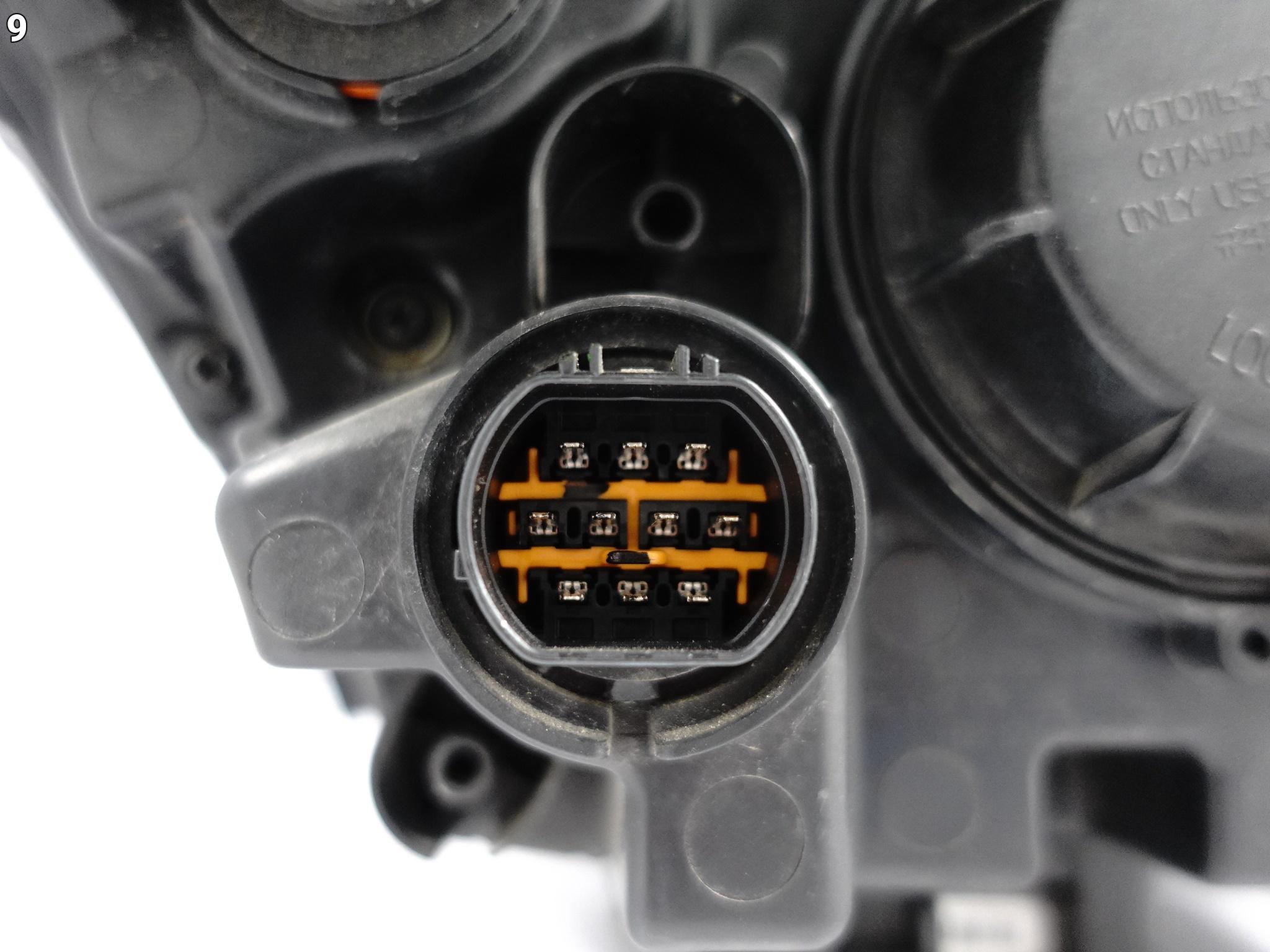 HYUNDAI SANTA FE III 3 12-15 LAMPA XENON LEWA PRZÓD EUROPA HYUNDAI SANTA FE III 3 12-15 LAMPA XENON LEWA PRZÓD EUROPA - obrazek 10