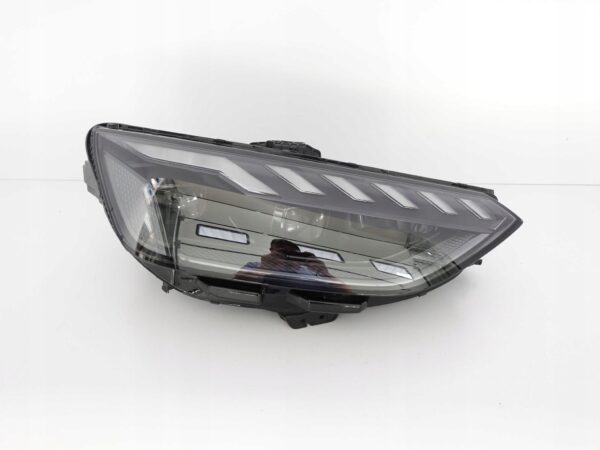 AUDI RS4 B9 8W0 LIFT FL 19-24 MATRIX FULL LED LAMPA PRAWA PRZÓD EUROPA