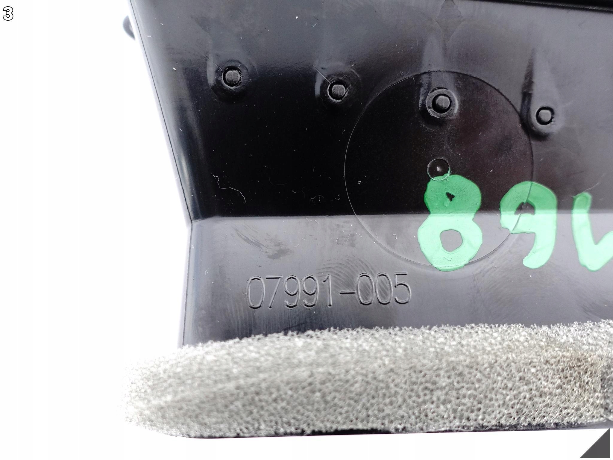 AUDI A8 S8 4H0 4H1 D4 LIFT 13-17 KRATKA NAWIEWU LEWA ŚRODEK CHROM AUDI A8 S8 4H0 4H1 D4 LIFT 13-17 KRATKA NAWIEWU LEWA ŚRODEK CHROM - obrazek 4