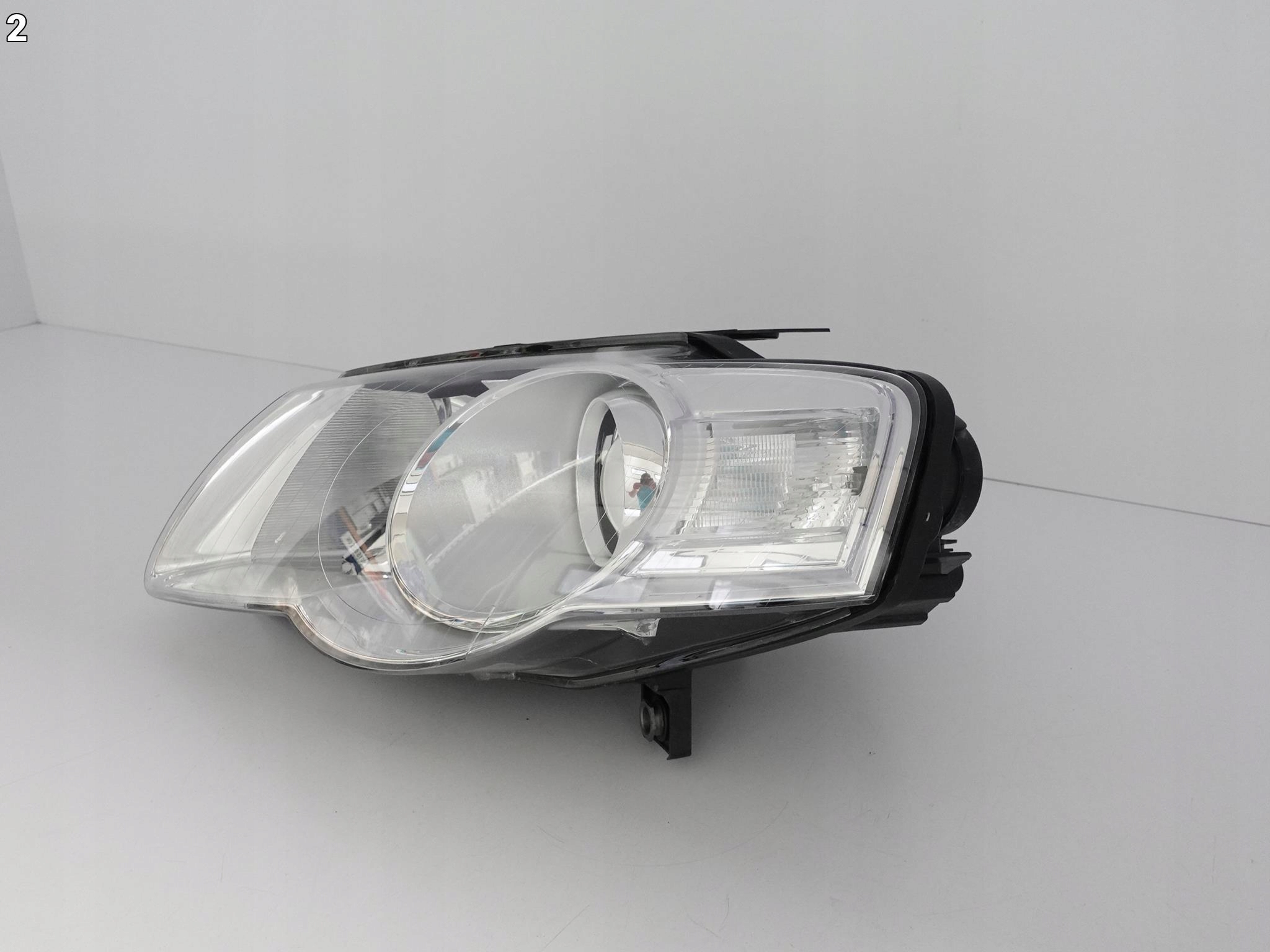 VW PASSAT B6 3C0 05-10 LAMPA LEWA ZWYKŁA H7 EU VW PASSAT B6 3C0 05-10 LAMPA LEWA ZWYKŁA H7 EU - obrazek 3