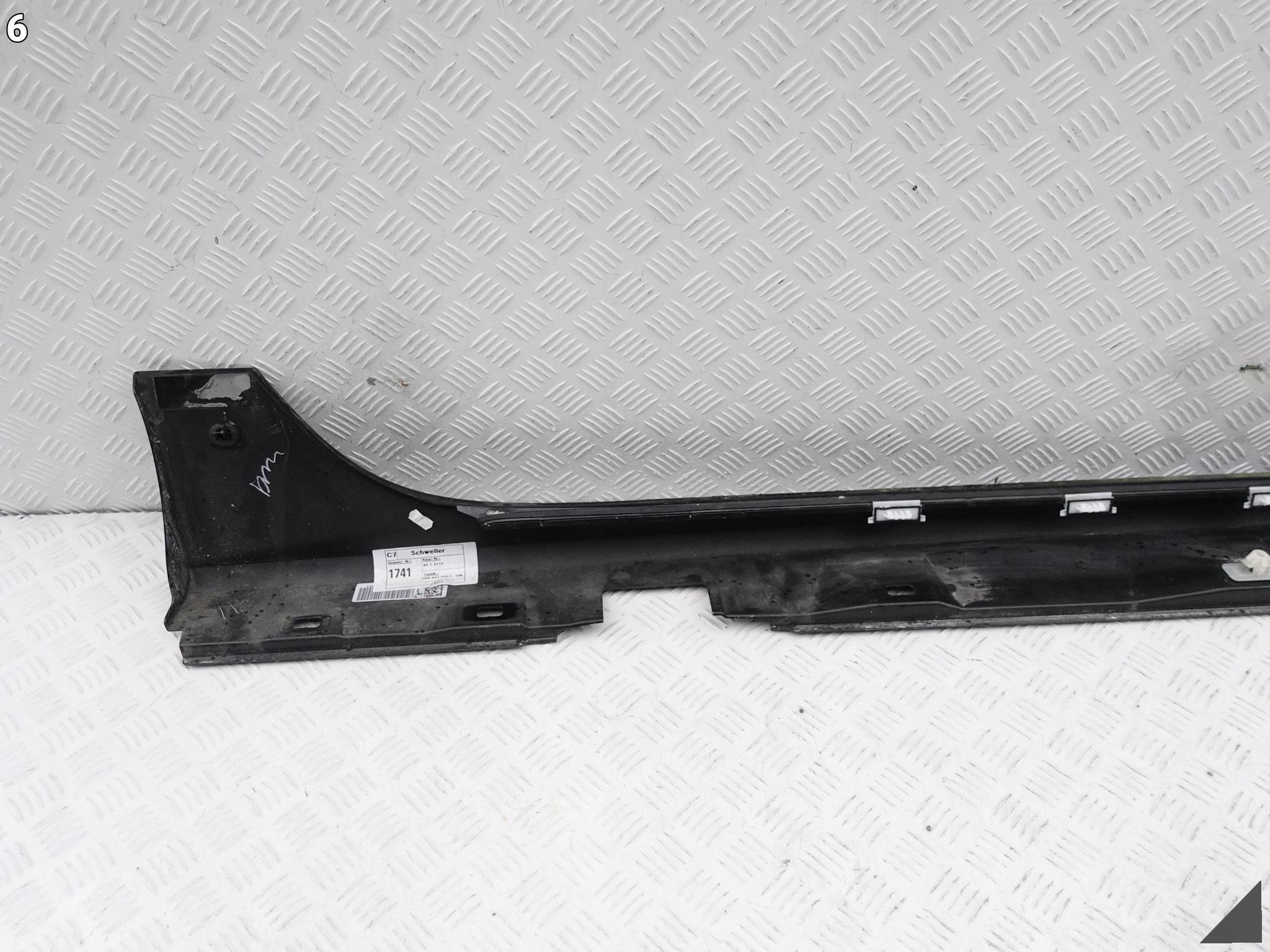 AUDI A7 4G8 C7 LIFT 14-18 PRÓG LISTWA NAKŁADKA LEWA KOLOR A2A2 AUDI A7 4G8 C7 LIFT 14-18 PRÓG LISTWA NAKŁADKA LEWA KOLOR A2A2 - obrazek 7