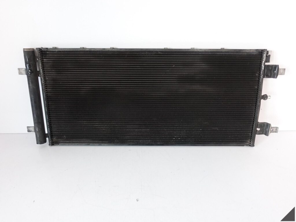 AUDI RS6 4G0 RS7 4G8 C7 CHŁODNICA KLIMATYZACJI SKRAPLACZ 4G0260401K AUDI RS6 4G0 RS7 4G8 C7 CHŁODNICA KLIMATYZACJI SKRAPLACZ 4G0260401K
