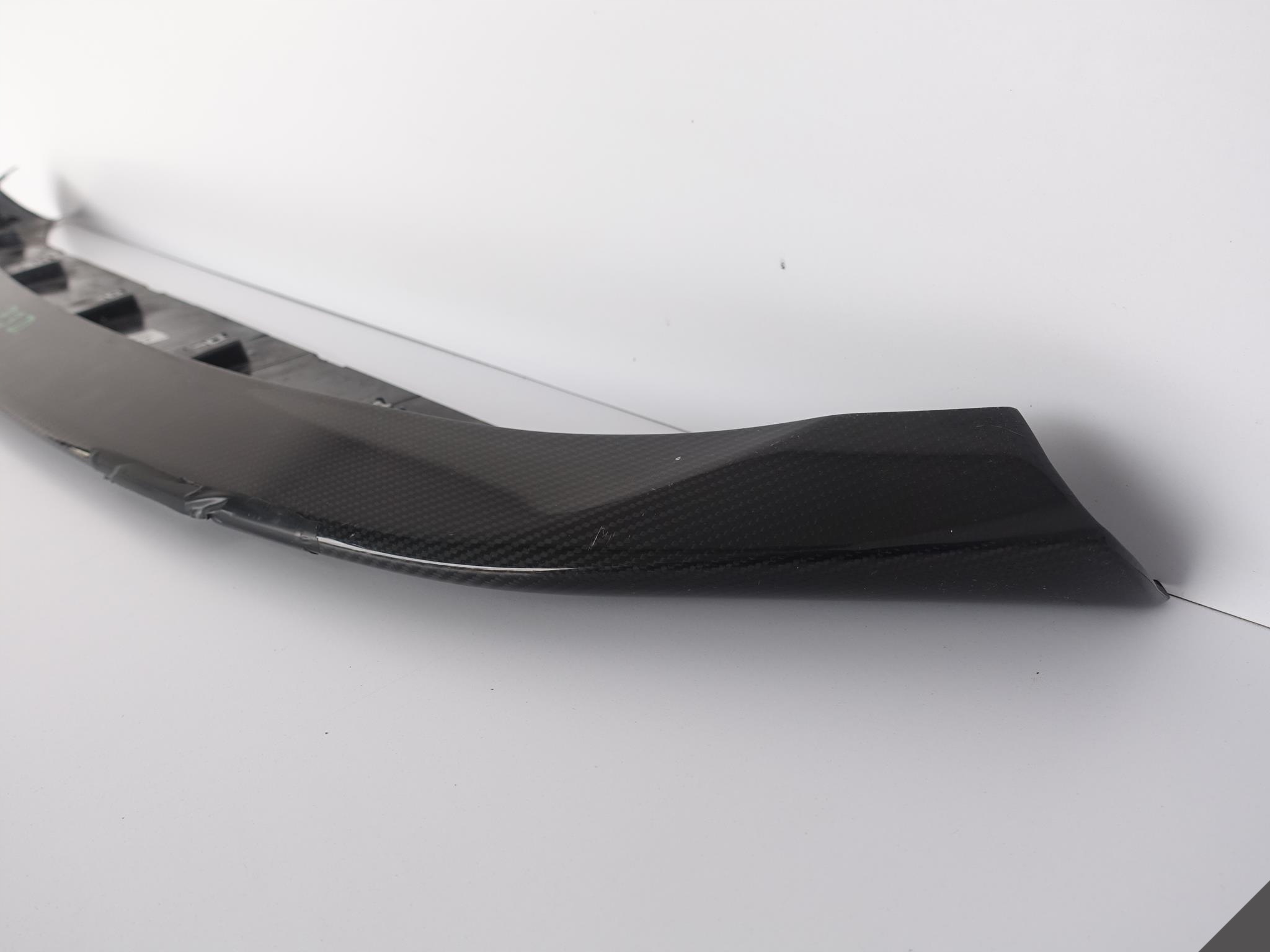 MASERATI LEVANTE TROFEO GTS LIFT CARBON SPOILER MASERATI LEVANTE TROFEO GTS LIFT CARBON SPOILER - obrazek 6