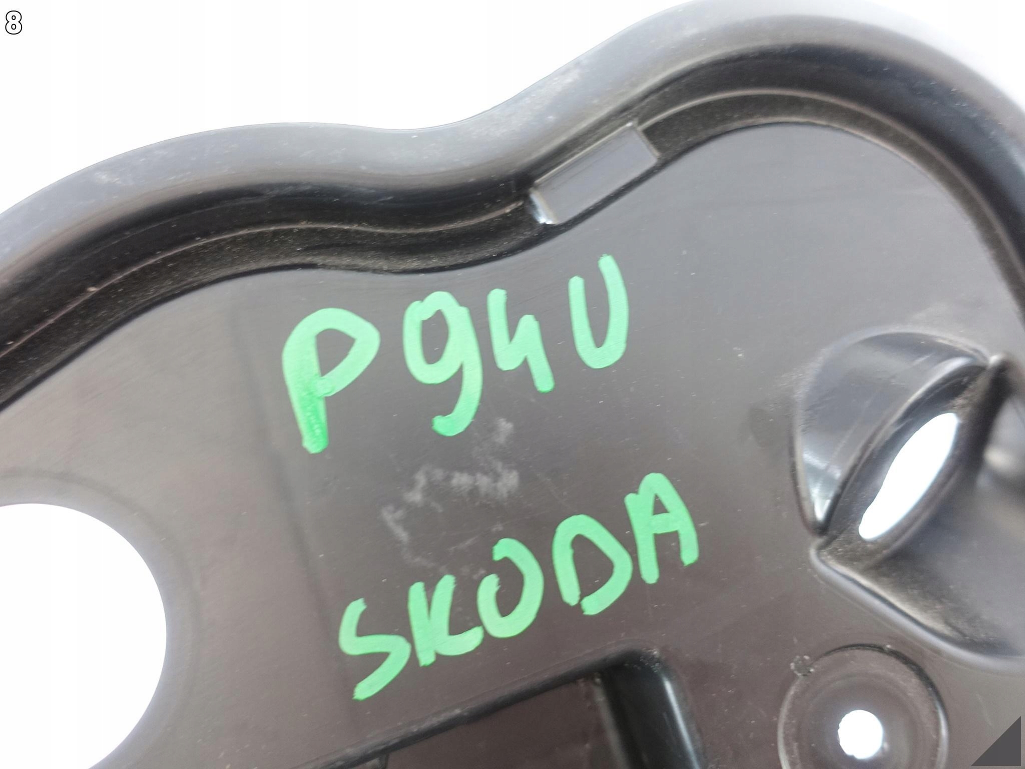 SKODA OCTAVIA 3 III 5E1 5E0 12-20 OSŁONA ZAŚLEPKA DRZWI LEWA 5E0837915F SKODA OCTAVIA 3 III 5E1 5E0 12-20 OSŁONA ZAŚLEPKA DRZWI LEWA 5E0837915F - obrazek 9
