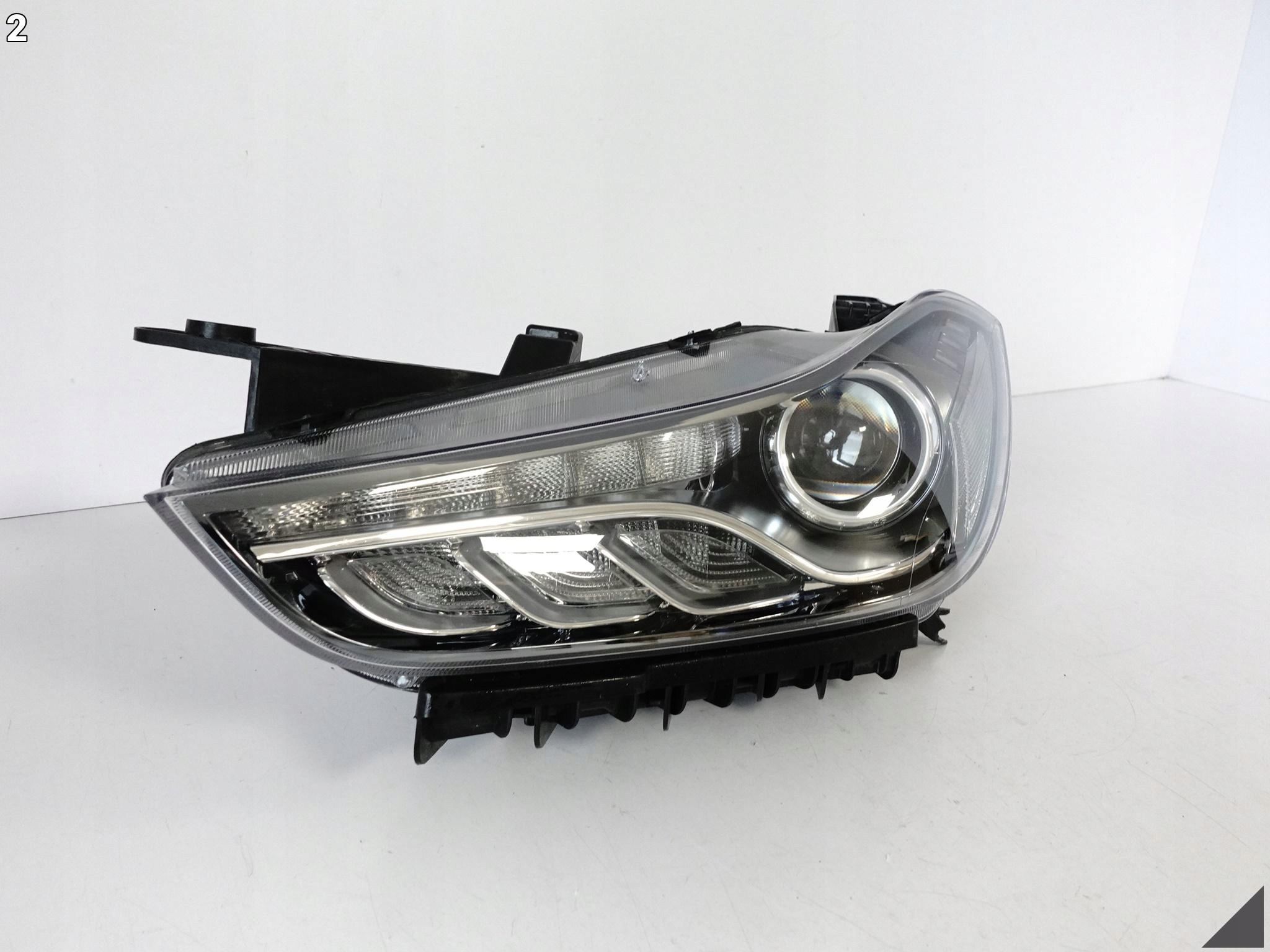 MASERATI GHIBLI M157 13-17 LAMPA XENON + LED SKRĘTNY LEWA PRZÓD EUROPA MASERATI GHIBLI M157 13-17 LAMPA XENON + LED SKRĘTNY LEWA PRZÓD EUROPA - obrazek 3