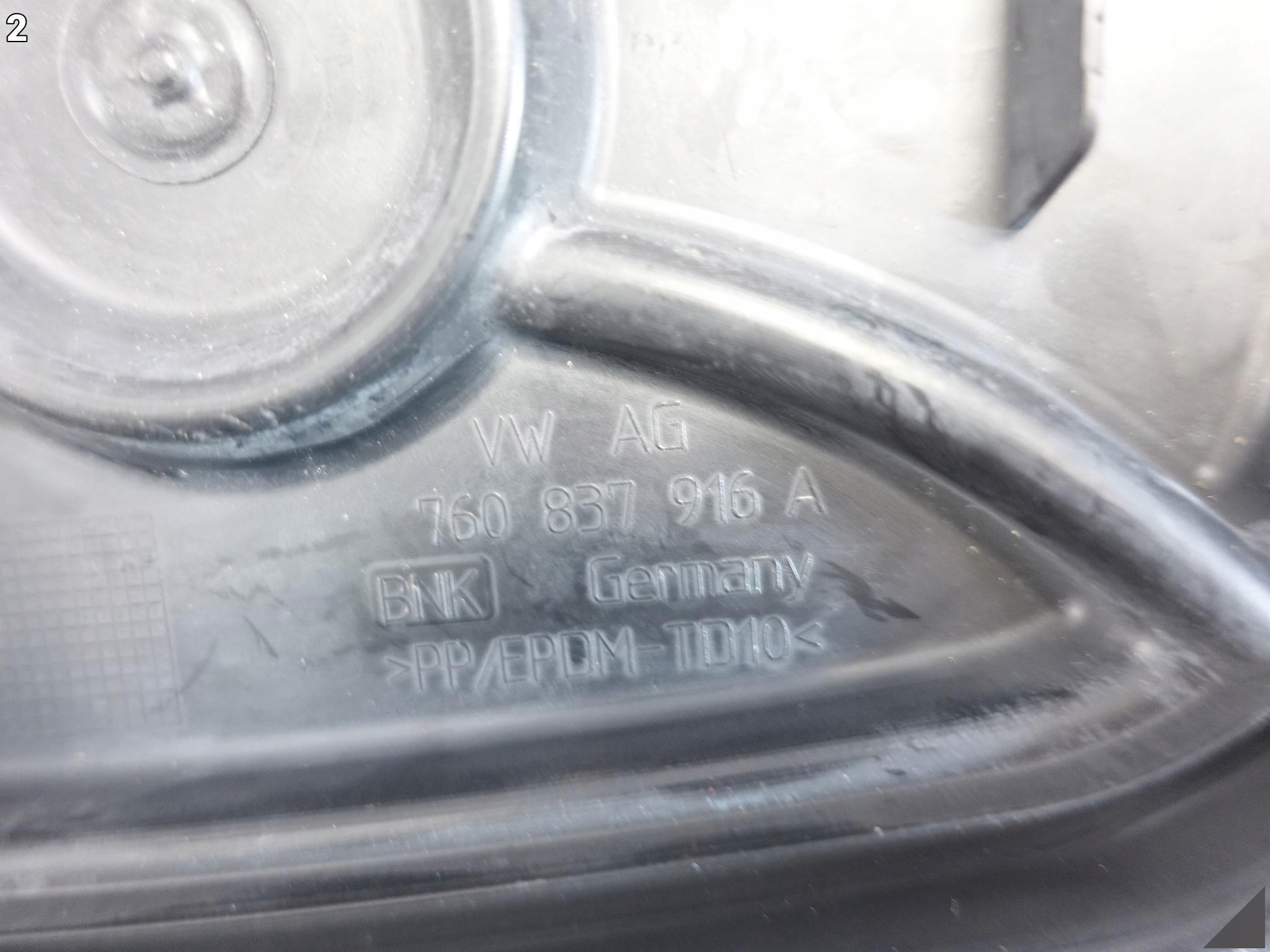 VW TOUAREG III 760 CR7 18- OSŁONA ZAŚLEPKA DRZWI PRAWA 760837916A VW TOUAREG III 760 CR7 18- OSŁONA ZAŚLEPKA DRZWI PRAWA 760837916A - obrazek 3