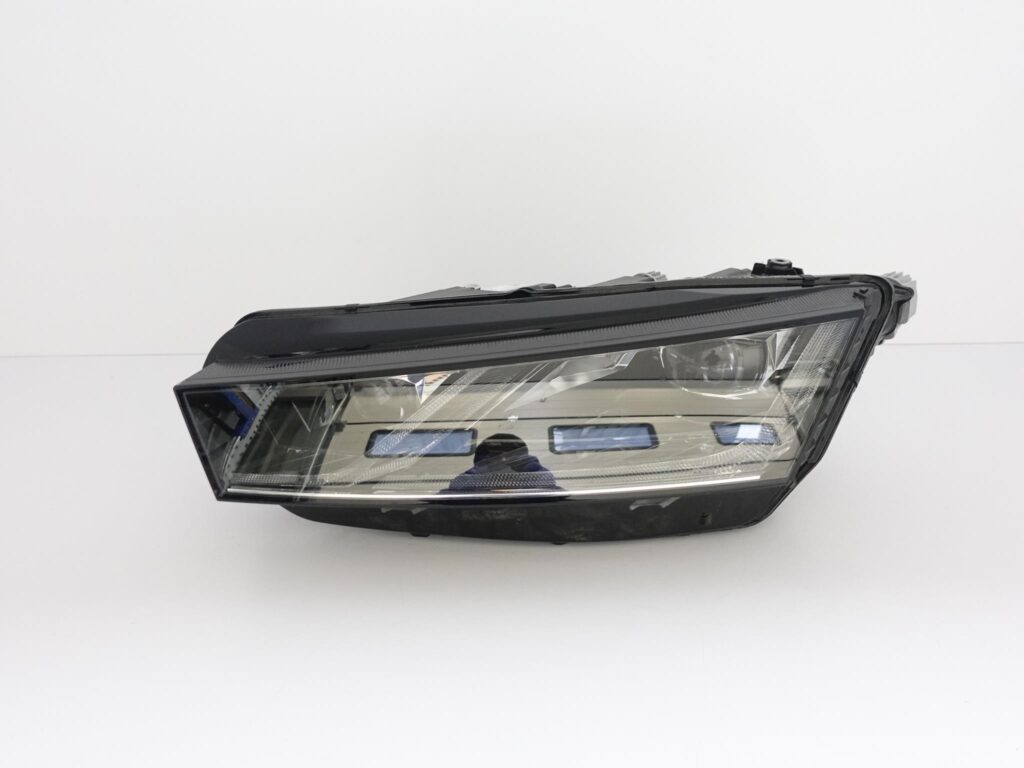 SKODA OCTAVIA IV 4 5E4 20- LAMPA FULL LED LEWA EU