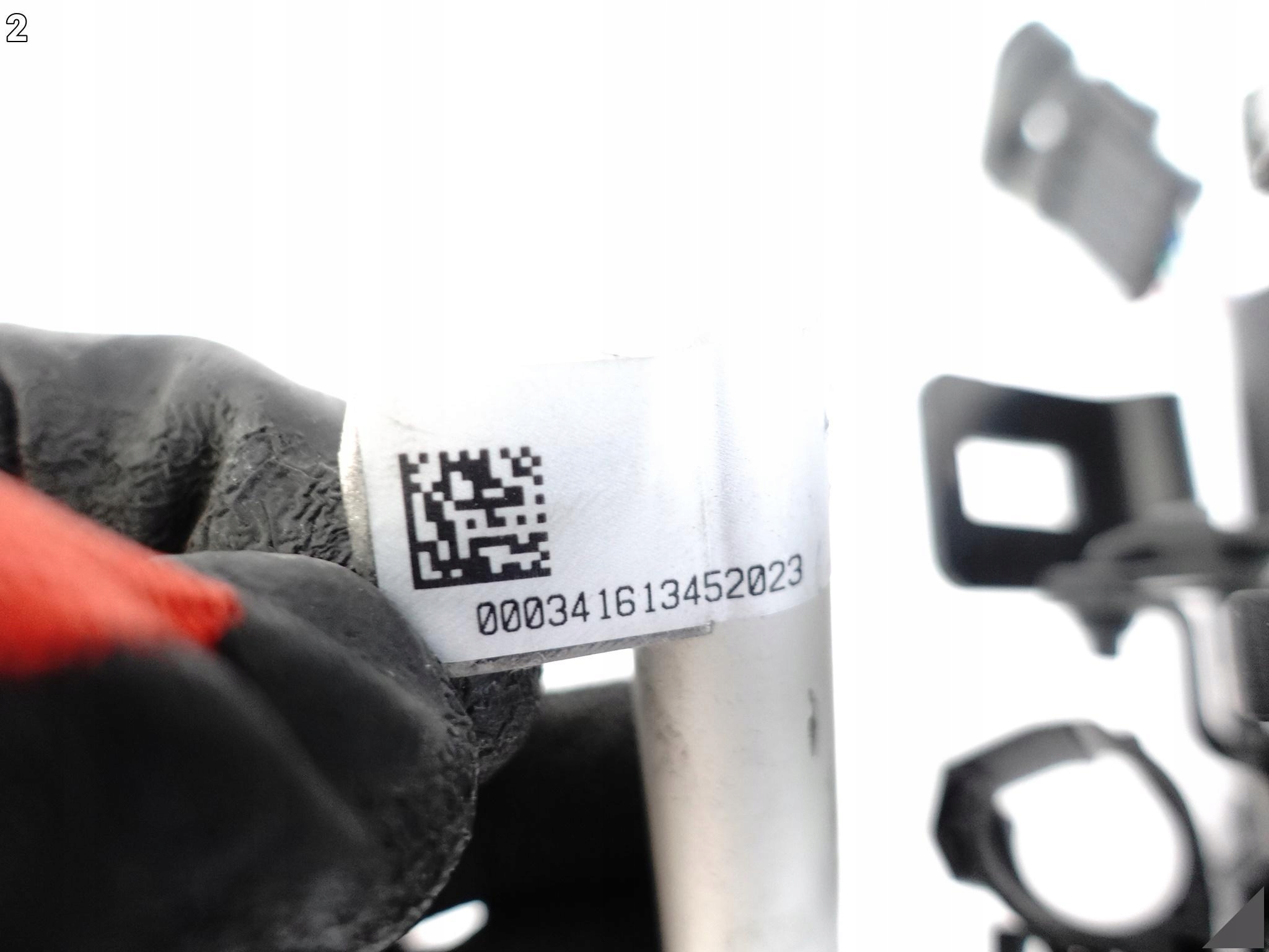 FERRARI ZAWÓR TGK UKŁAD KLIMATYZACJI WĘŻE PRAWY + LEWY 292306 FERRARI ZAWÓR TGK UKŁAD KLIMATYZACJI WĘŻE PRAWY + LEWY 292306 - obrazek 3