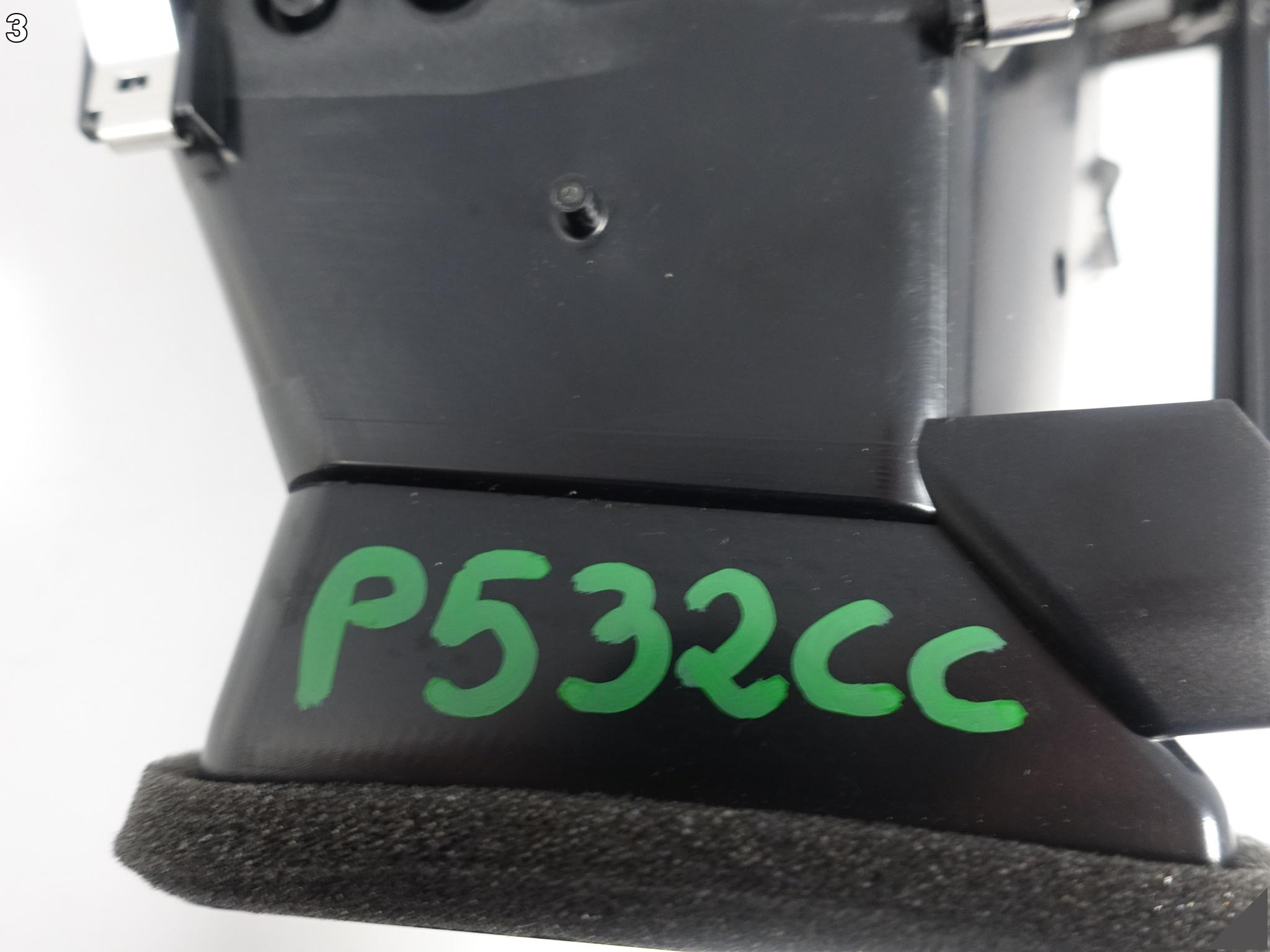 AUDI Q3 SQ3 RSQ3 II F3 83F 83A 83B KONSOLA KOKPIT KRATKA NAWIEWU LEWA 6PS AUDI Q3 SQ3 RSQ3 II F3 83F 83A 83B KONSOLA KOKPIT KRATKA NAWIEWU LEWA 6PS - obrazek 4