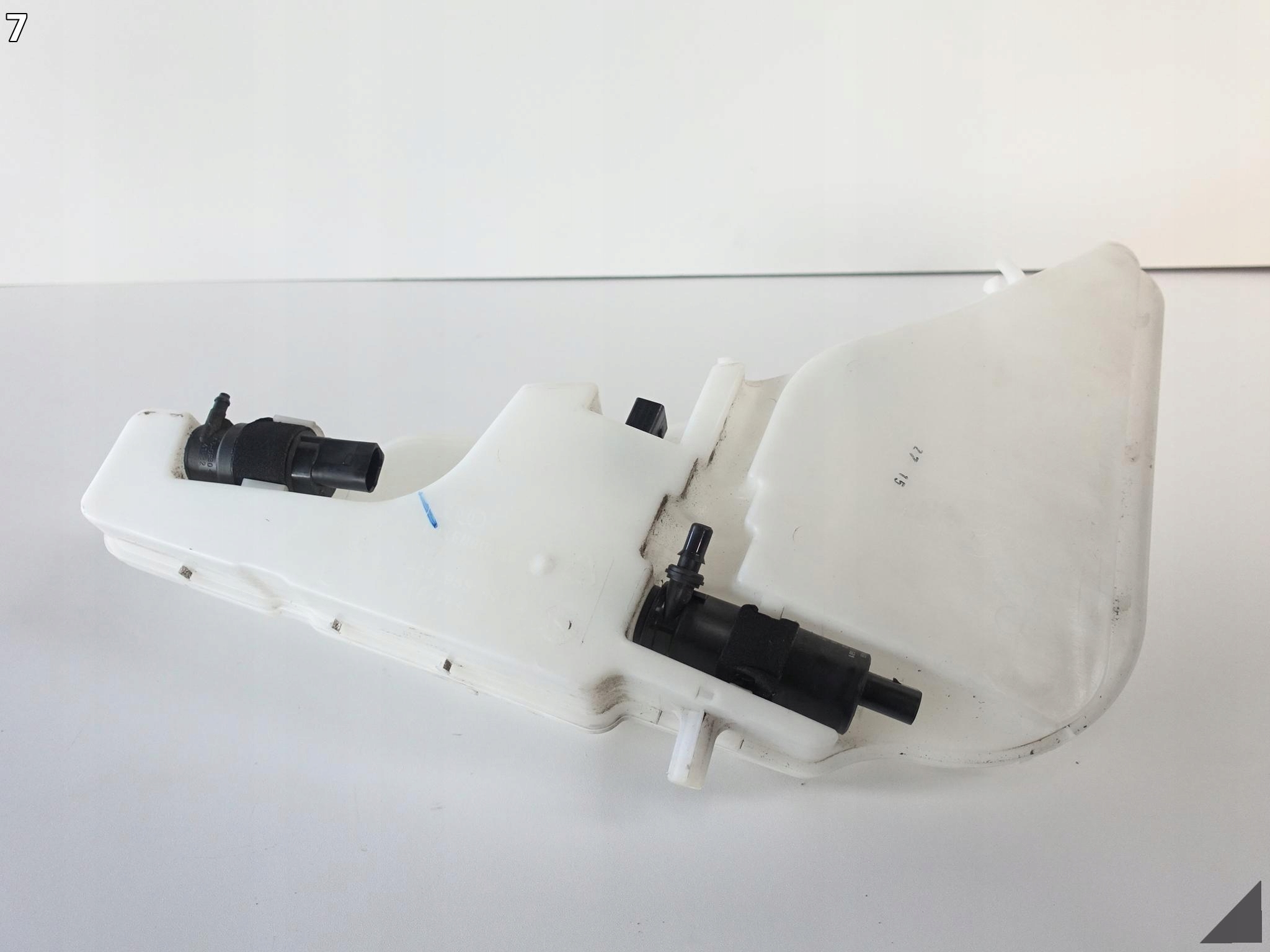 AUDI A7 S7 4G8 A6 S6 4G0 C7 LIFT 10-18 ZBIORNICZEK SPRYSKIWACZY AUDI A7 S7 4G8 A6 S6 4G0 C7 LIFT 10-18 ZBIORNICZEK SPRYSKIWACZY - obrazek 8