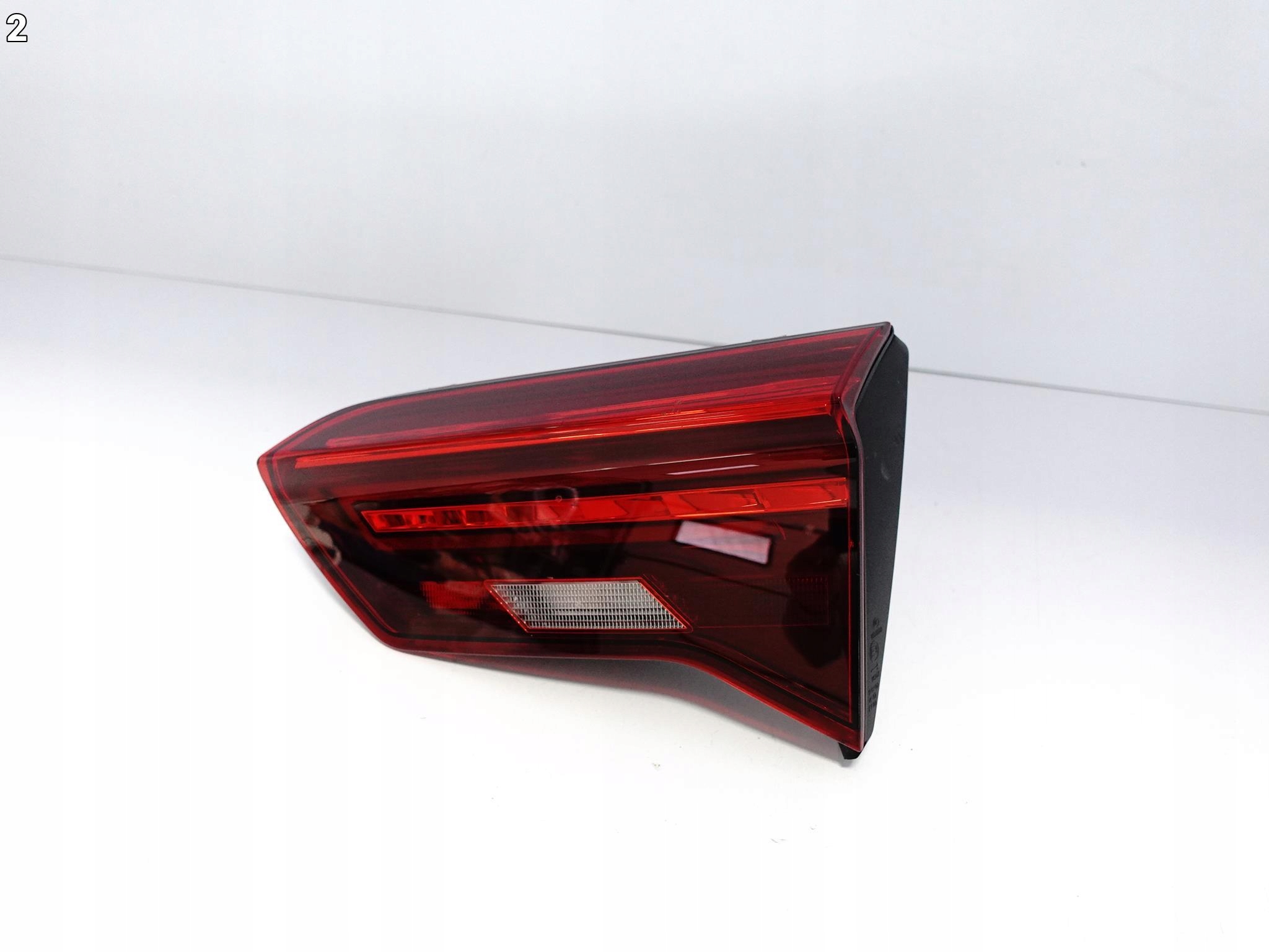 VW T-ROC 2GA 17-21 LAMPA LED PRAWA TYŁ W KLAPĘ EU VW T-ROC 2GA 17-21 LAMPA LED PRAWA TYŁ W KLAPĘ EU - obrazek 3