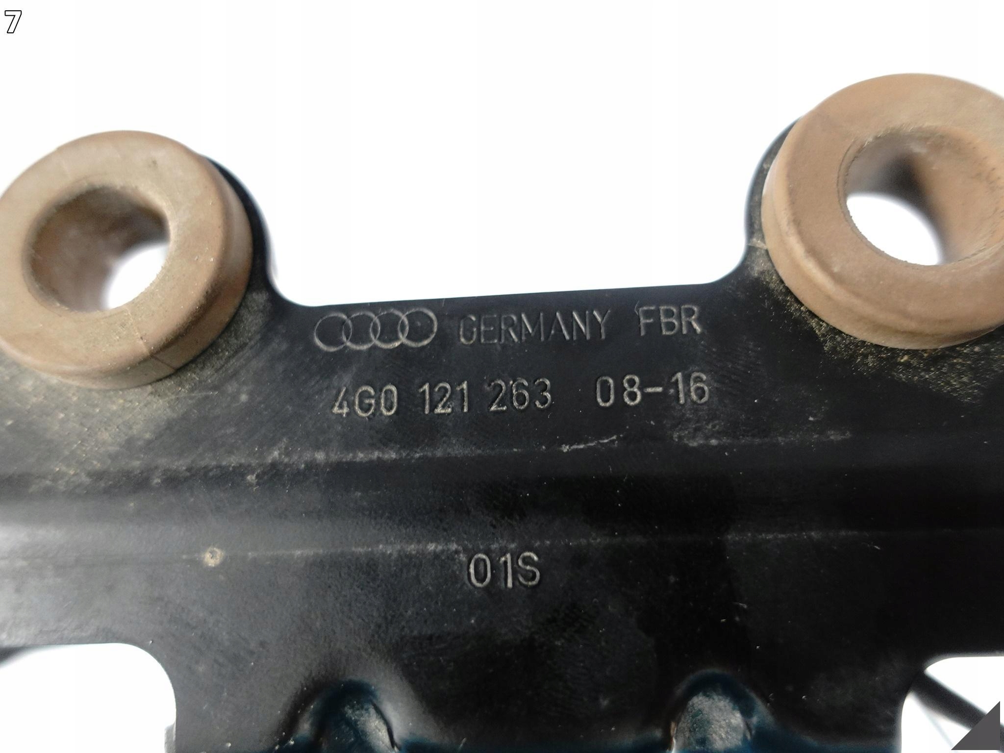 AUDI RS7 4G8 RS6 4G0 C7 14-18 UCHWYT DODATKOWEJ CHŁODNICY WODY LEWY 4.0TFSI AUDI RS7 4G8 RS6 4G0 C7 14-18 UCHWYT DODATKOWEJ CHŁODNICY WODY LEWY 4.0TFSI - obrazek 8