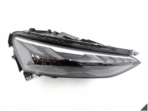 AUDI E-TRON GT RS 4J3 20- LAMPA MATRIX FULL LED PRAWA EUROPA +MODUŁ B.ŁADNA AUDI E-TRON GT RS 4J3 20- LAMPA MATRIX FULL LED PRAWA EUROPA +MODUŁ B.ŁADNA