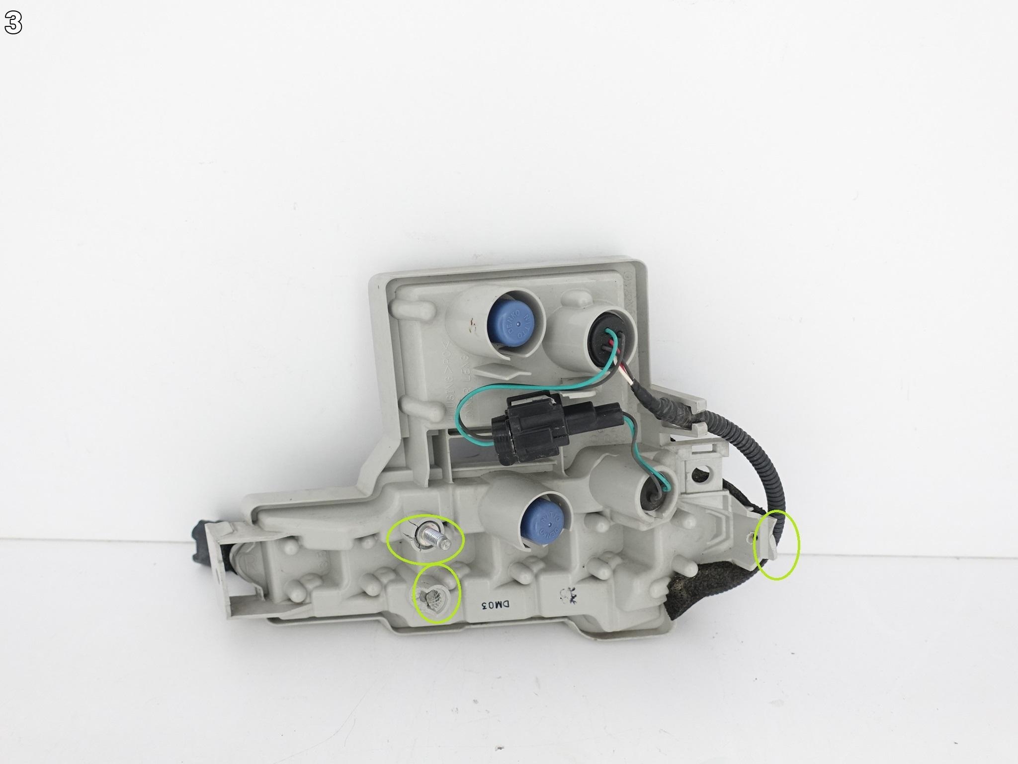 NISSAN GT-R GTR LIFT 12-16 HALOGEN LED DRL PRAWY W ZDERZAK PRZÓD NISSAN GT-R GTR LIFT 12-16 HALOGEN LED DRL PRAWY W ZDERZAK PRZÓD - obrazek 4
