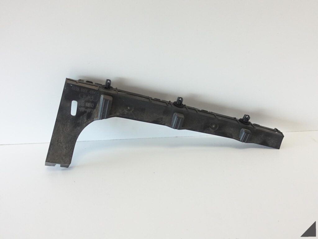 AUDI A8 4H0 D4 LIFT 13-17 ŚLIZG MOCOWANIE W ZDERZAK PRAWE TYŁ LIMUZYNA LONG