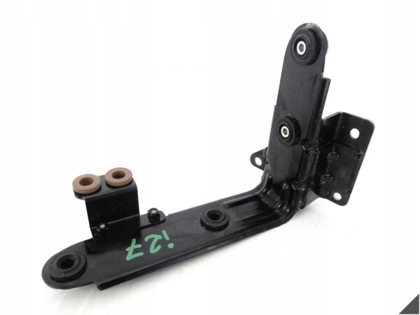 AUDI RS7 4G8 RS6 4G0 C7 14-18 LIFT UCHWYT MOCOWANIE CHŁODNICY OLEJU 4.0TFSI AUDI RS7 4G8 RS6 4G0 C7 14-18 LIFT UCHWYT MOCOWANIE CHŁODNICY OLEJU 4.0TFSI