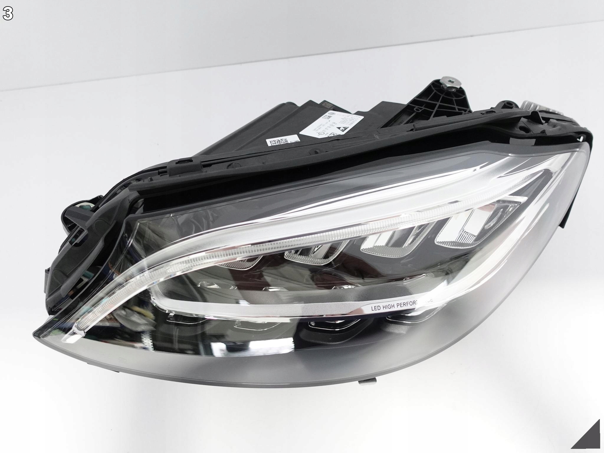 MERCEDES C W205 LIFT 18- FULL LED PERFORMANCE NOWA HELLA LAMPA MERCEDES C W205 LIFT 18- FULL LED PERFORMANCE NOWA HELLA LAMPA - obrazek 4