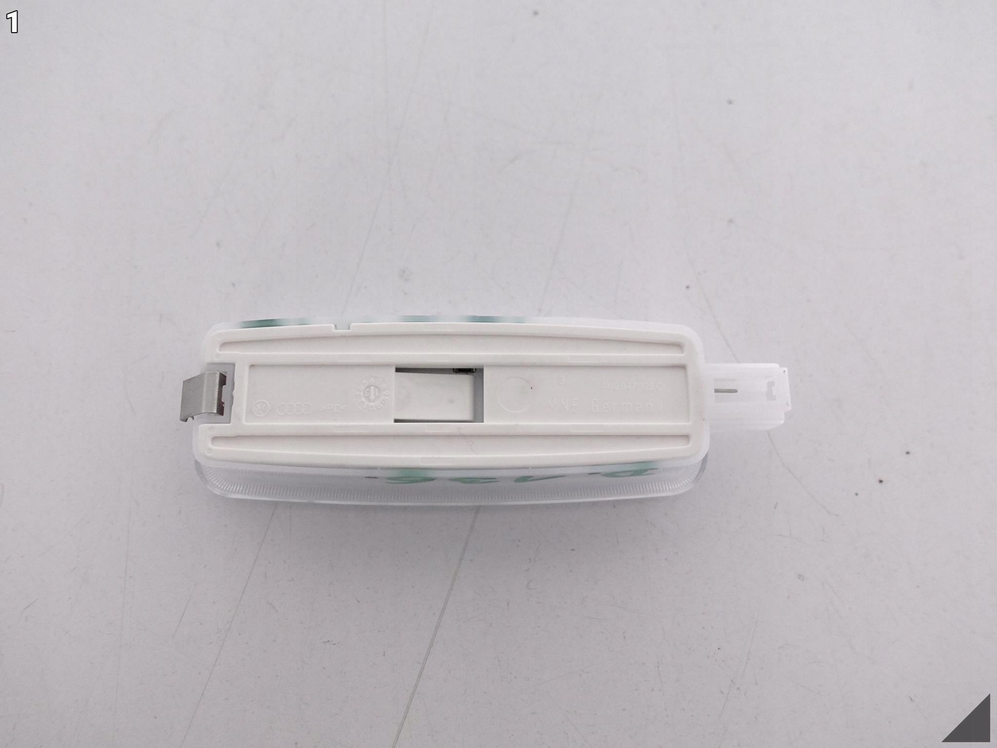 AUDI A8 S8 4H0 A6 S6 4G0 A7 S7 4G8 C7 LIFT OŚWIETLENIE KABINY LED AUDI A8 S8 4H0 A6 S6 4G0 A7 S7 4G8 C7 LIFT OŚWIETLENIE KABINY LED - obrazek 2