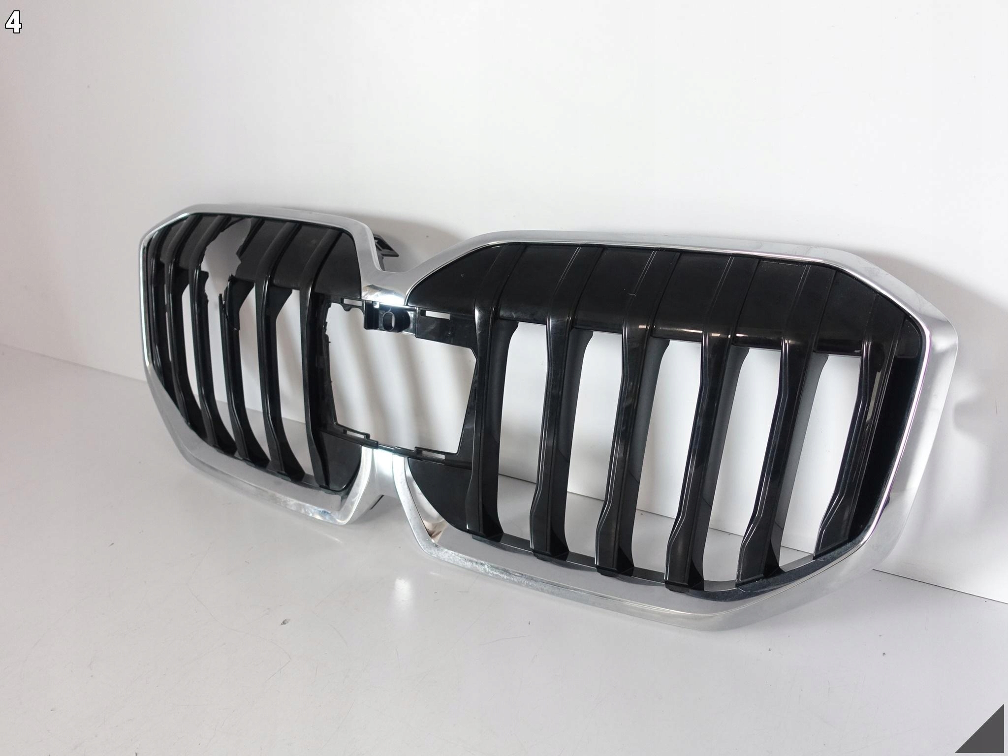 BMW 2 U06 21- GRILL ATRAPA KRATKA NERKA W ZDERZAK CHROM BMW 2 U06 21- GRILL ATRAPA KRATKA NERKA W ZDERZAK CHROM - obrazek 5