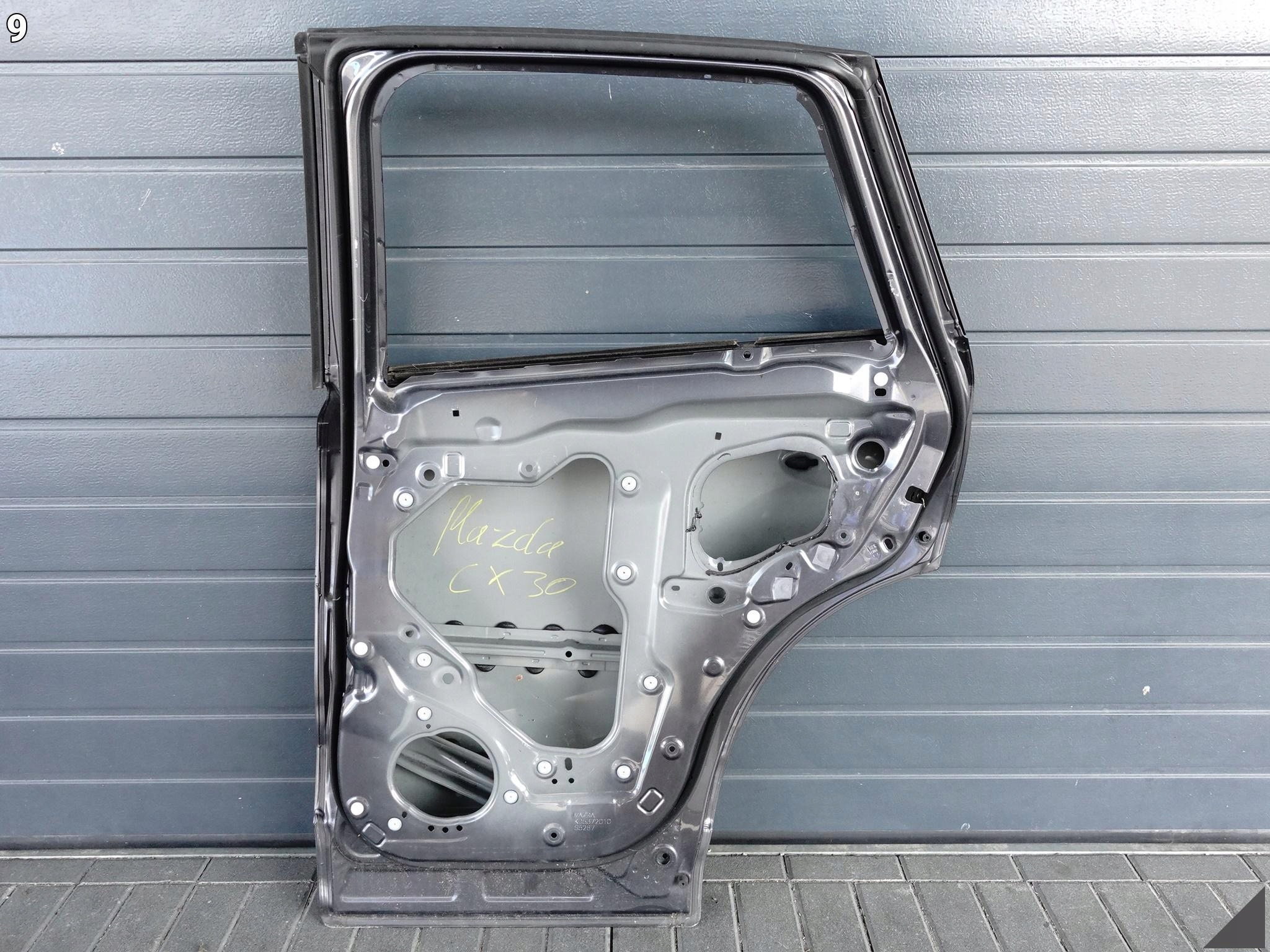 MAZDA CX-5 CX5 I 12-17 ( PRZED / PO LIFT ) DRZWI DOOR PRAWE TYŁ KD5372010 MAZDA CX-5 CX5 I 12-17 ( PRZED / PO LIFT ) DRZWI DOOR PRAWE TYŁ KD5372010 - obrazek 10