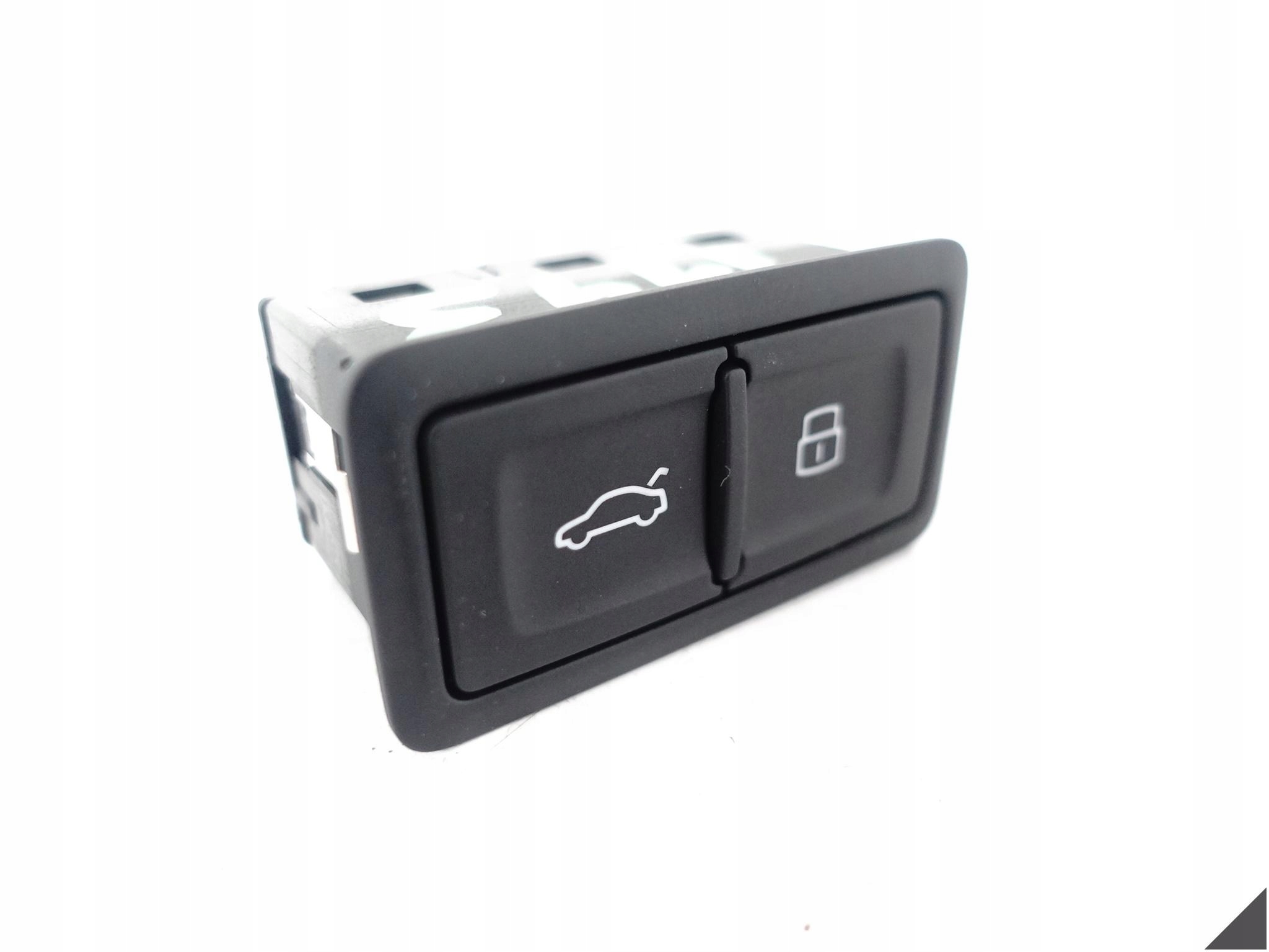 AUDI RS7 S7 A7 4G8 RS6 S6 4G0 A8 4H0 Q3 8U0 PRZYCISK OTWIERANIA KLAPY TYŁ AUDI RS7 S7 A7 4G8 RS6 S6 4G0 A8 4H0 Q3 8U0 PRZYCISK OTWIERANIA KLAPY TYŁ