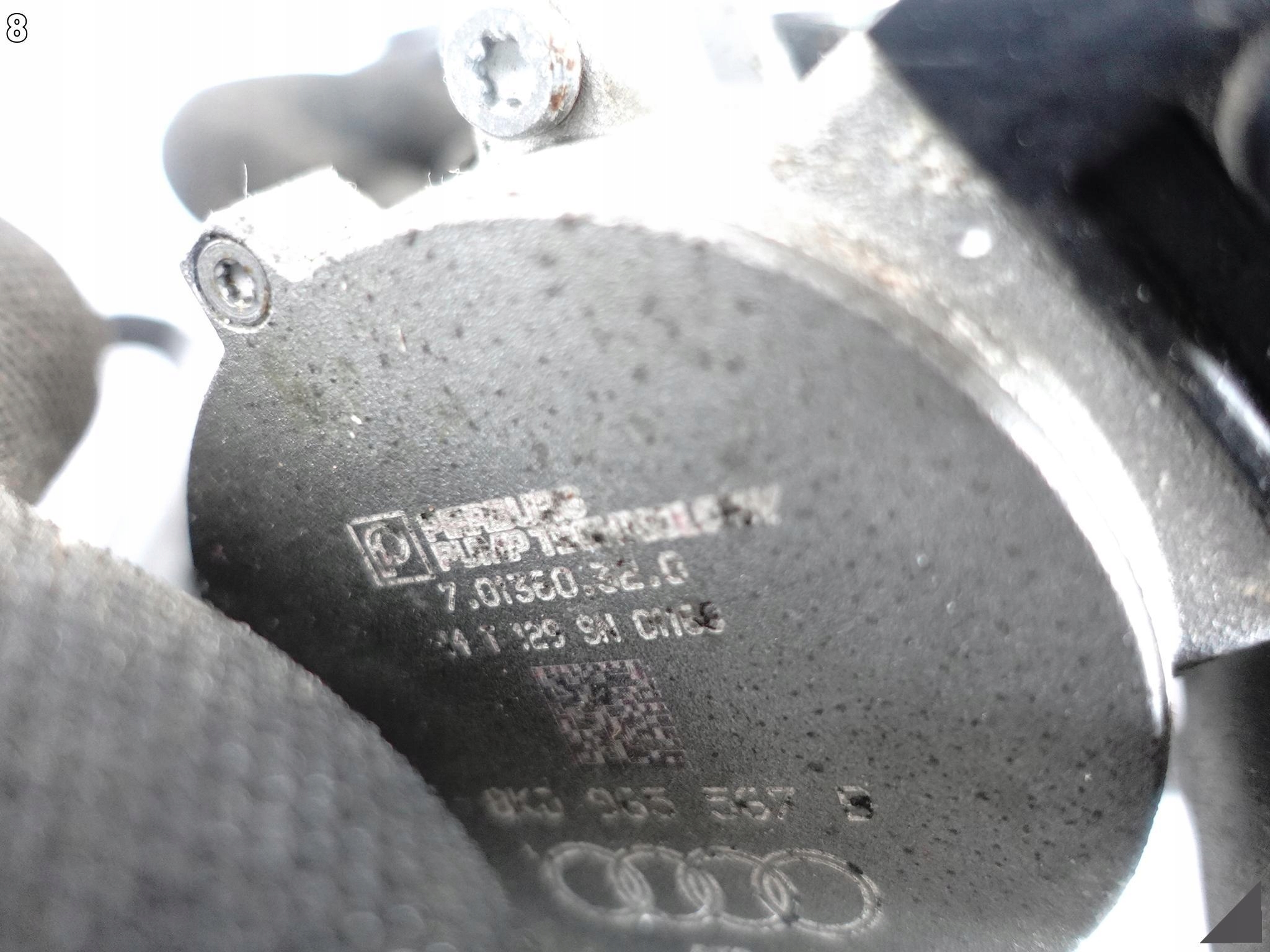AUDI A8 4H0 A6 A7 4G Q7 4M0 Q8 4M8 POMPA WODY WĘŻE WSPORNIK ZAWÓR 4.0 TFSI AUDI A8 4H0 A6 A7 4G Q7 4M0 Q8 4M8 POMPA WODY WĘŻE WSPORNIK ZAWÓR 4.0 TFSI - obrazek 9