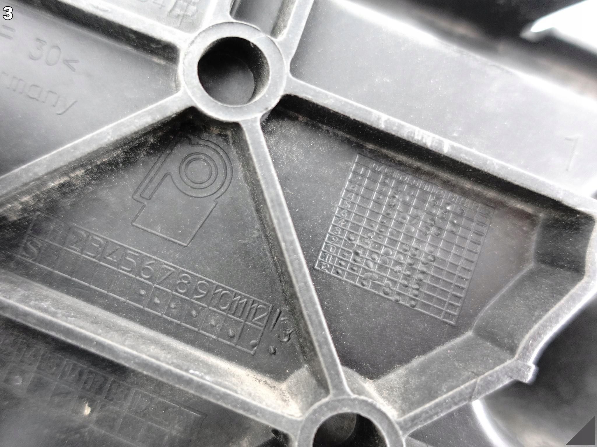 AUDI Q5 8R0 LIFT 08-16 ŚLIZG ZDERZAKA MOCOWANIE UCHWYT PRAWY TYŁ AUDI Q5 8R0 LIFT 08-16 ŚLIZG ZDERZAKA MOCOWANIE UCHWYT PRAWY TYŁ - obrazek 4
