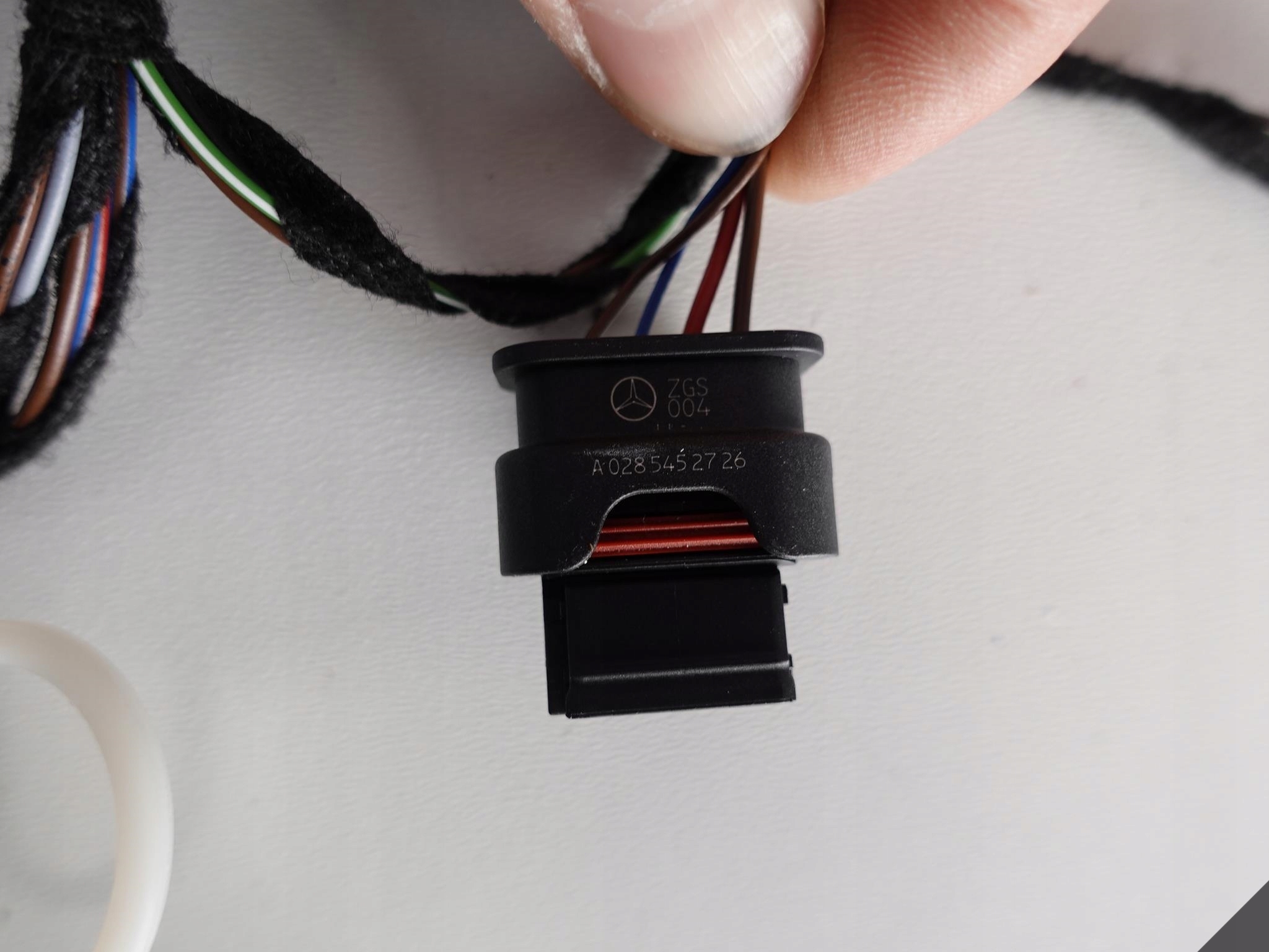 MERCEDES C W205 CLA 117 INSTALACJA ZAMEK KLAPY TYŁ MERCEDES C W205 CLA 117 INSTALACJA ZAMEK KLAPY TYŁ - obrazek 7