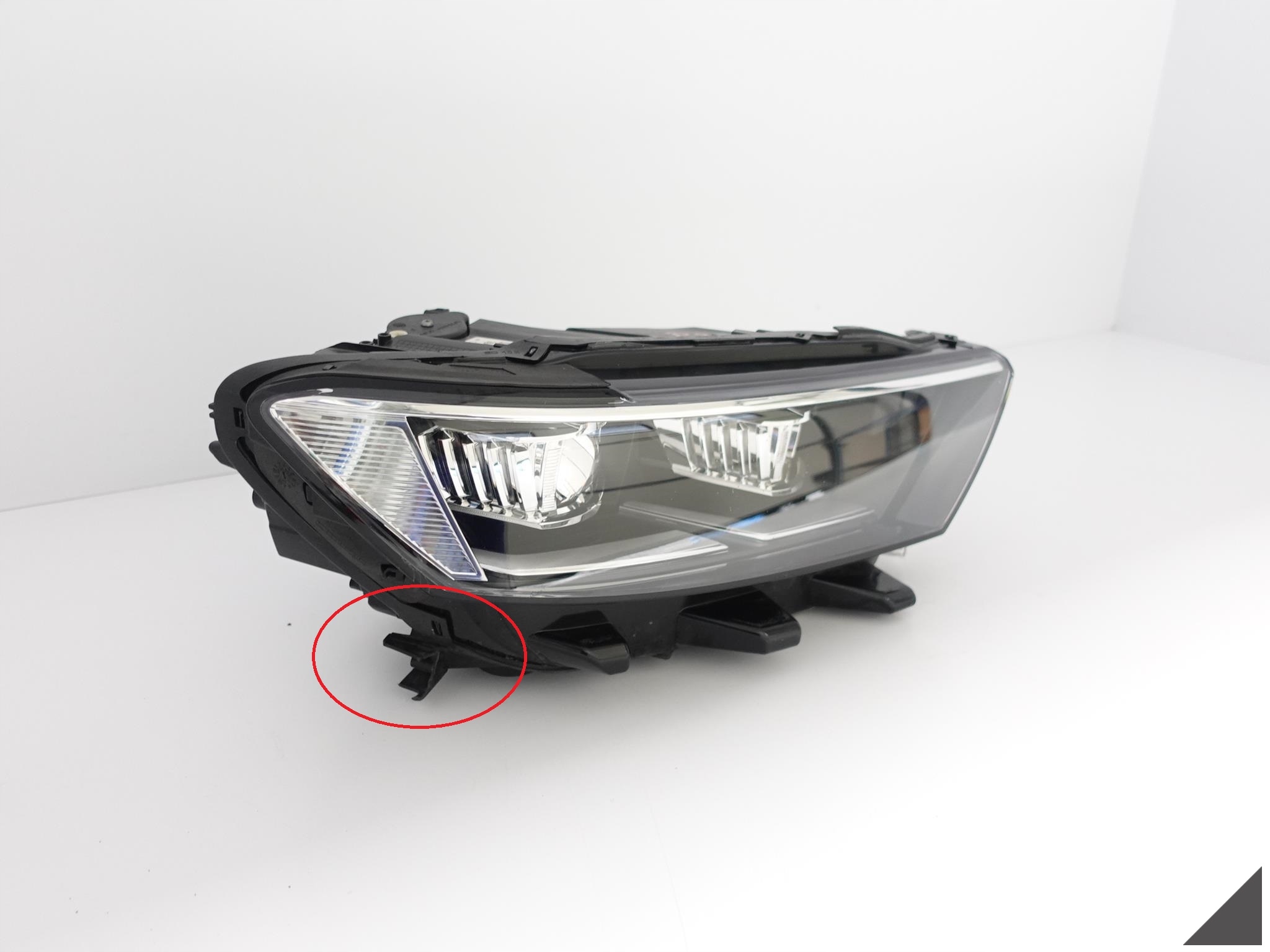 VW T-ROC 2GA 17- LAMPA FULL LED PRAWA EUROPA VW T-ROC 2GA 17- LAMPA FULL LED PRAWA EUROPA - obrazek 2