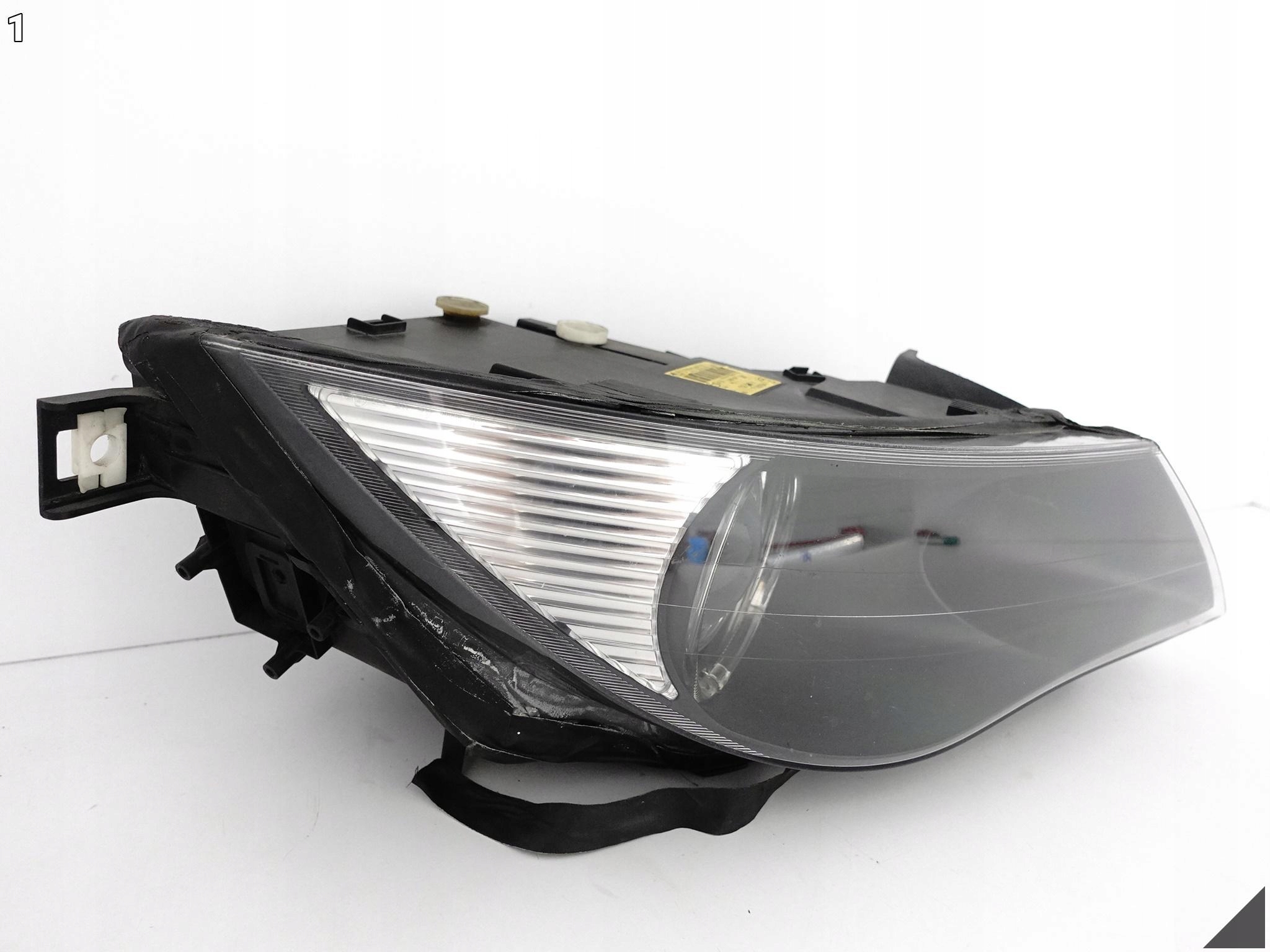 BMW E63 E64 03-07 (PRZED LIFTINGIEM) LAMPA XENON NIESKRĘTNA PRAWA PRZÓD EU BMW E63 E64 03-07 (PRZED LIFTINGIEM) LAMPA XENON NIESKRĘTNA PRAWA PRZÓD EU - obrazek 2