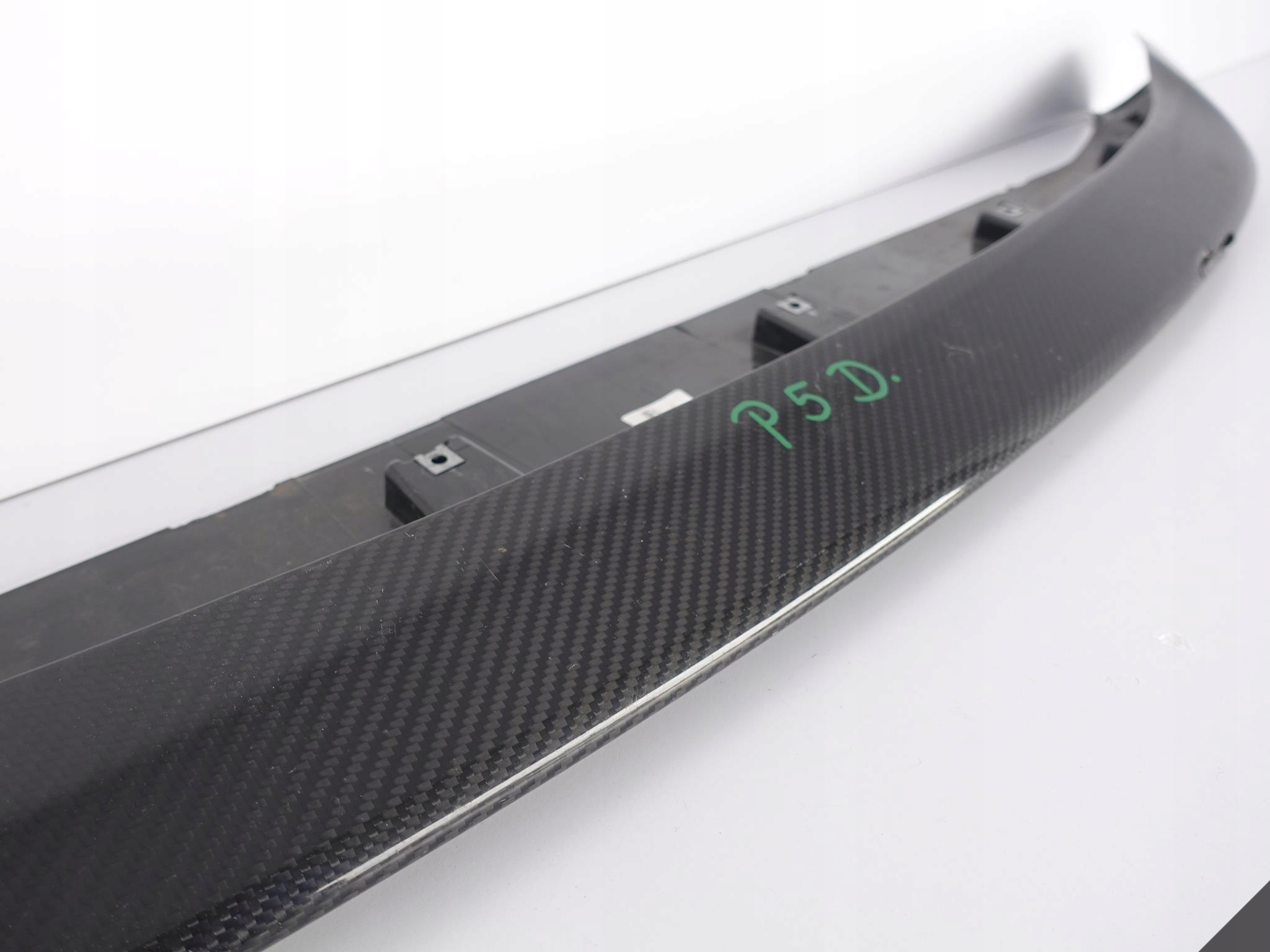 MASERATI LEVANTE TROFEO GTS LIFT CARBON SPOILER MASERATI LEVANTE TROFEO GTS LIFT CARBON SPOILER - obrazek 5