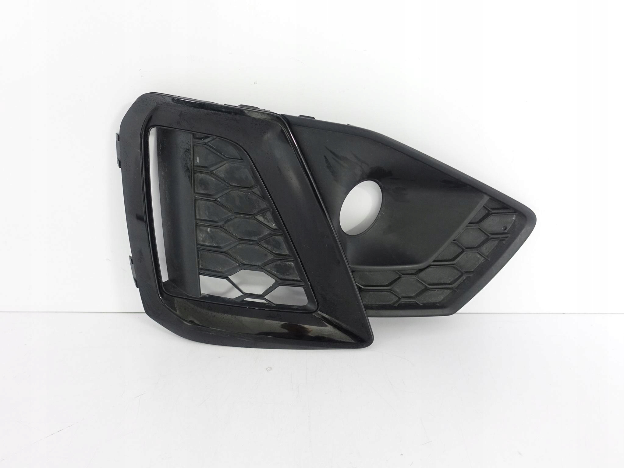 AUDI A4 8W0 B9 S-LINE LIFT 19- KRATKA LEWA ZDERZAK PRZÓD AUDI A4 8W0 B9 S-LINE LIFT 19- KRATKA LEWA ZDERZAK PRZÓD
