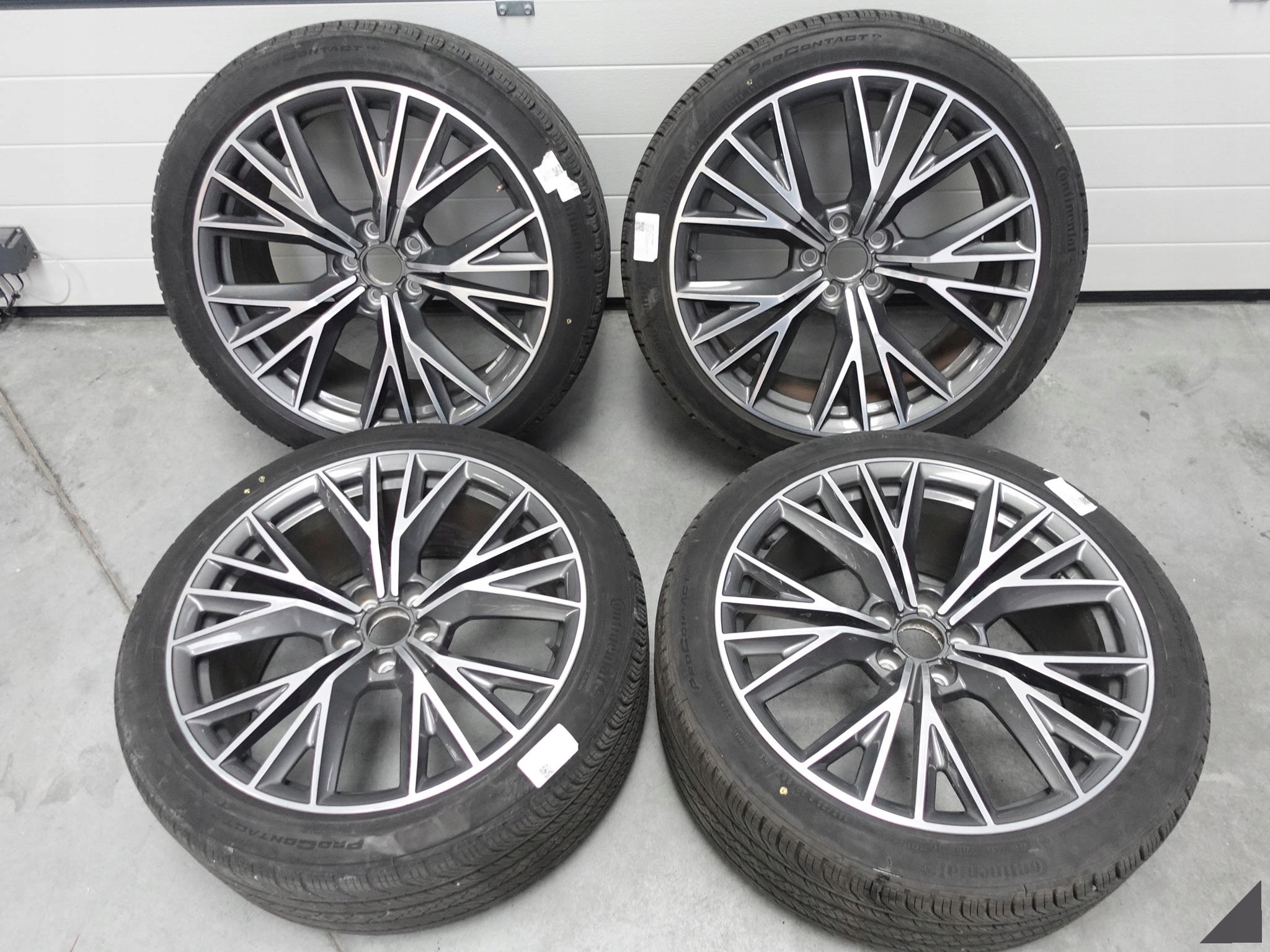 AUDI A7 S7 4G8 9JX20 ET37 CONTINENTAL 265/35 KOMPLET FELGI+OPONY ZIMA 8MM AUDI A7 S7 4G8 9JX20 ET37 CONTINENTAL 265/35 KOMPLET FELGI+OPONY ZIMA 8MM
