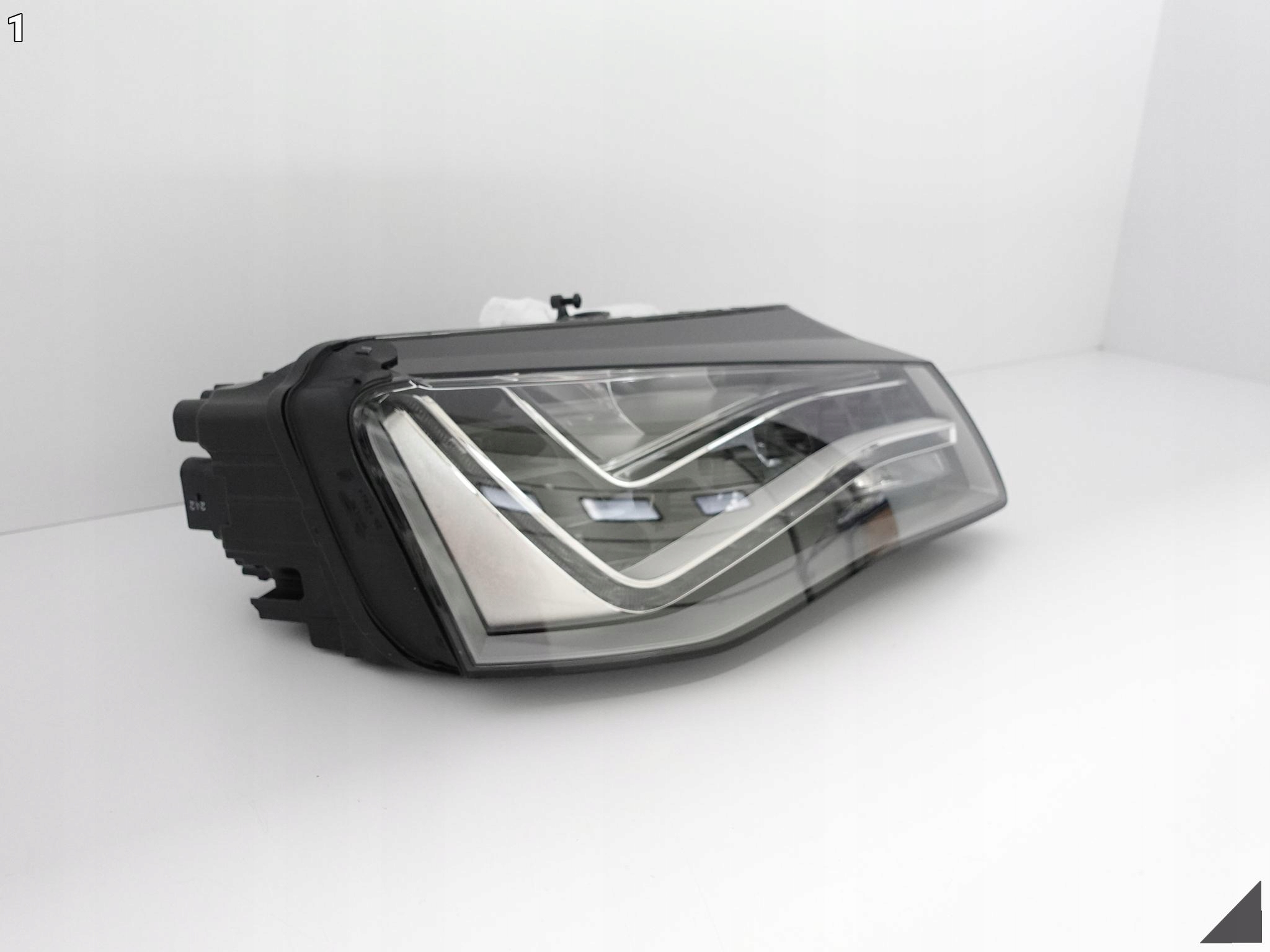 AUDI A8 S8 D4 4H0 09-13 FULL LED LAMPA NOWA HELLA AUDI A8 S8 D4 4H0 09-13 FULL LED LAMPA NOWA HELLA - obrazek 2