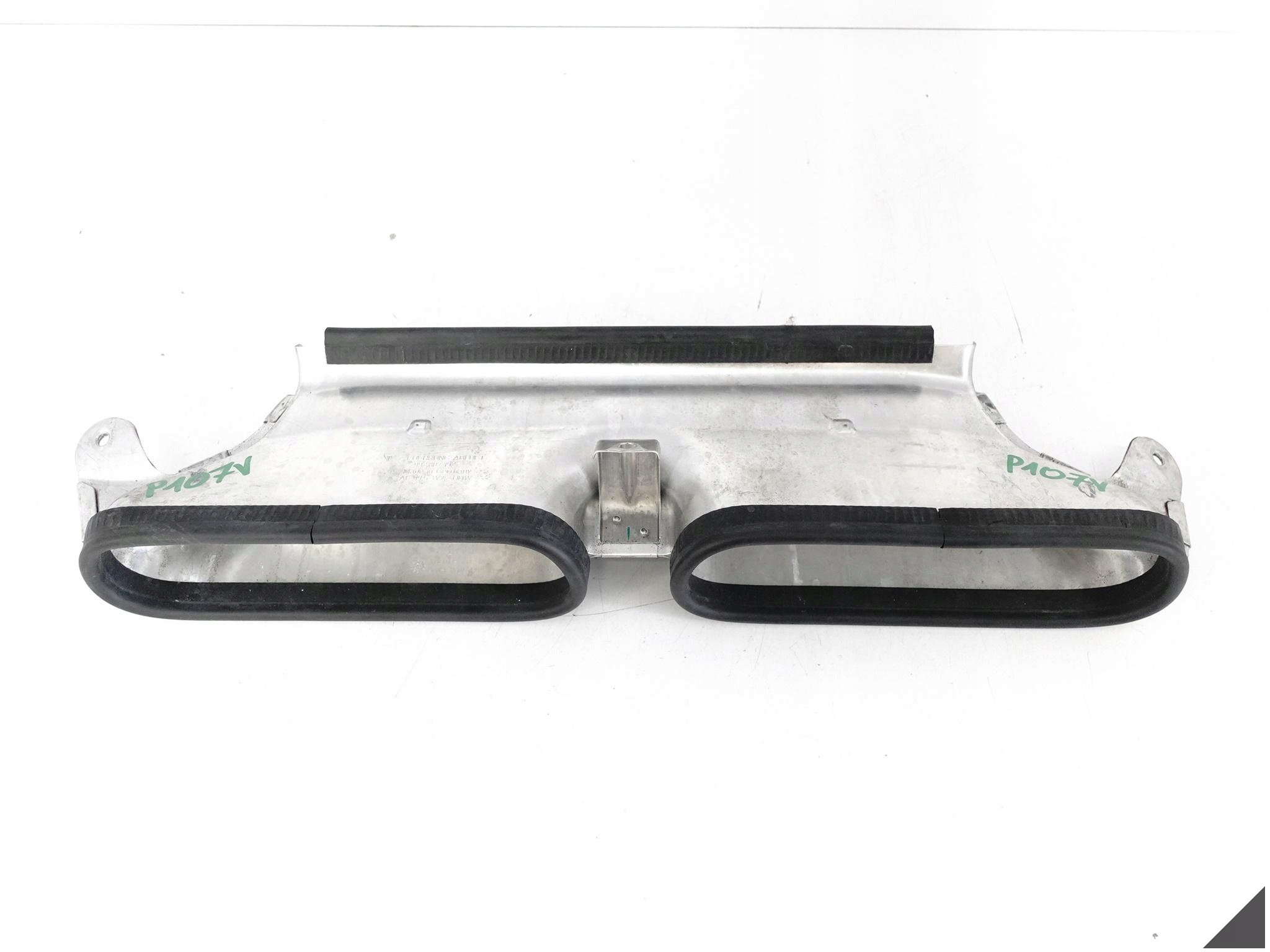 PORSCHE 911 992 19- KIEROWNICA POWIETRZA PROWADNICA WLOT TYLNA ŚRODKOWA PORSCHE 911 992 19- KIEROWNICA POWIETRZA PROWADNICA WLOT TYLNA ŚRODKOWA
