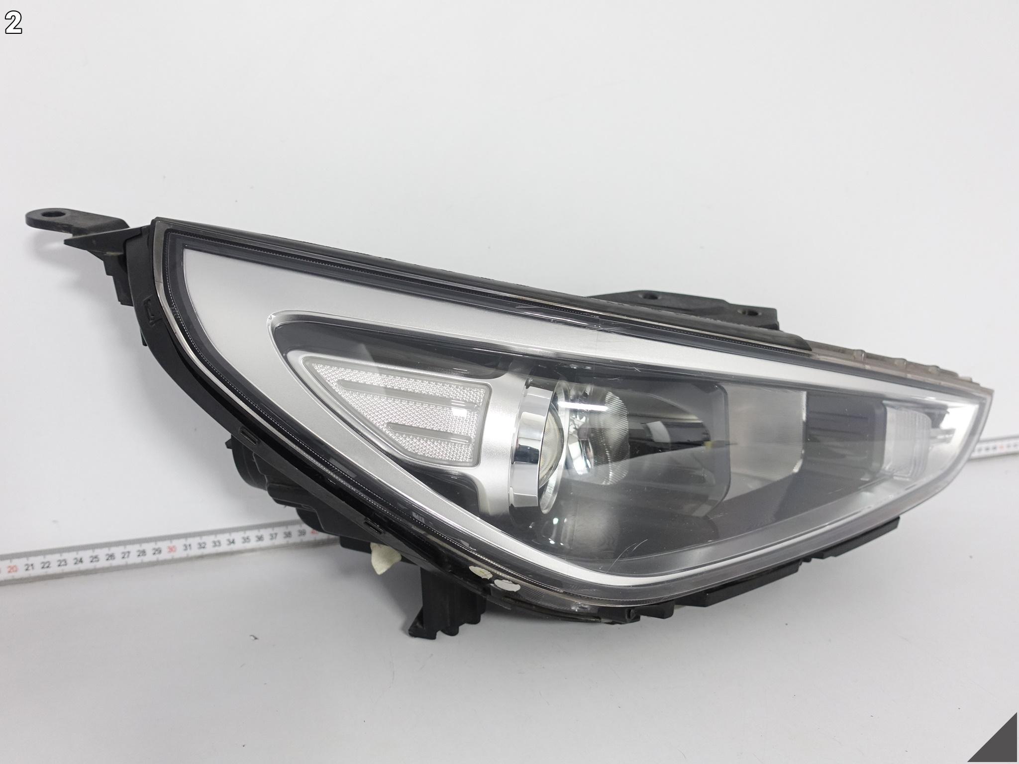 HYUNDAI I30 III PDe 16-20 LAMPA ZWYKŁA HALOGEN SOCZEWKA PRAWA PRZÓD EUROPA HYUNDAI I30 III PDe 16-20 LAMPA ZWYKŁA HALOGEN SOCZEWKA PRAWA PRZÓD EUROPA - obrazek 3
