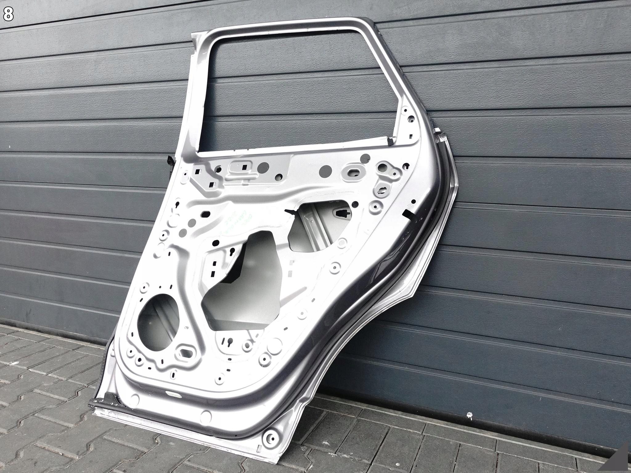 OPEL GRANDLAND X 17- DRZWI PRAWE TYŁ OPEL GRANDLAND X 17- DRZWI PRAWE TYŁ - obrazek 9
