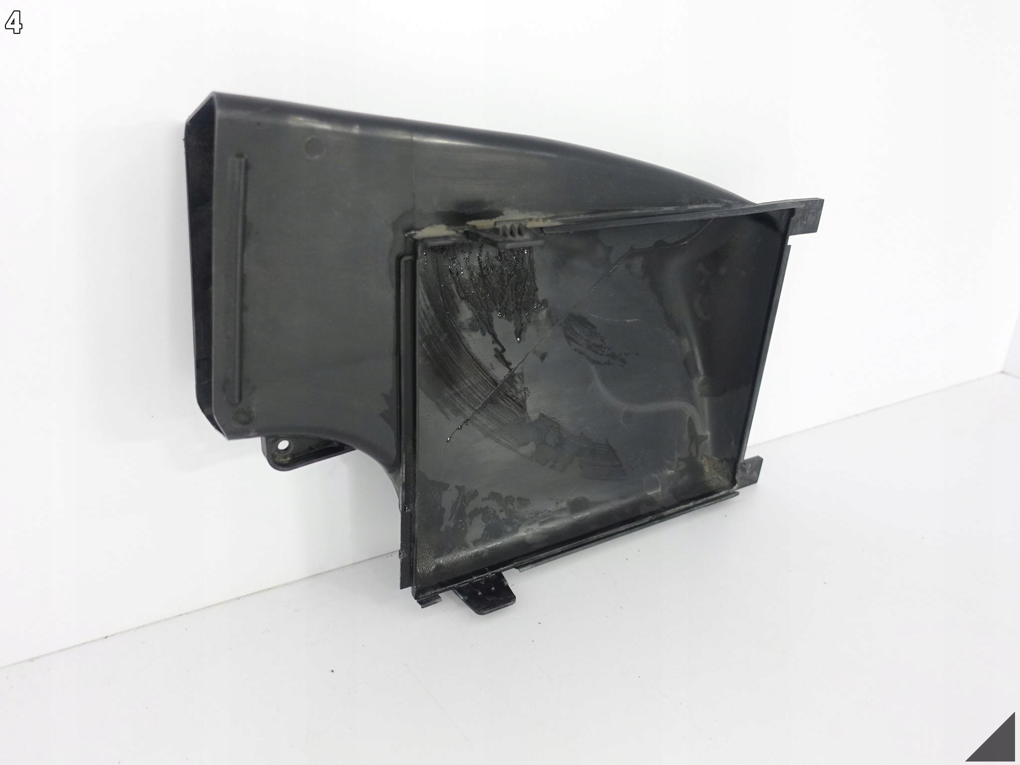 PORSCHE 992 11 19- PROWADNICA WLOT KIEROWNICA POWIETRZA PRAWA PORSCHE 992 11 19- PROWADNICA WLOT KIEROWNICA POWIETRZA PRAWA - obrazek 5