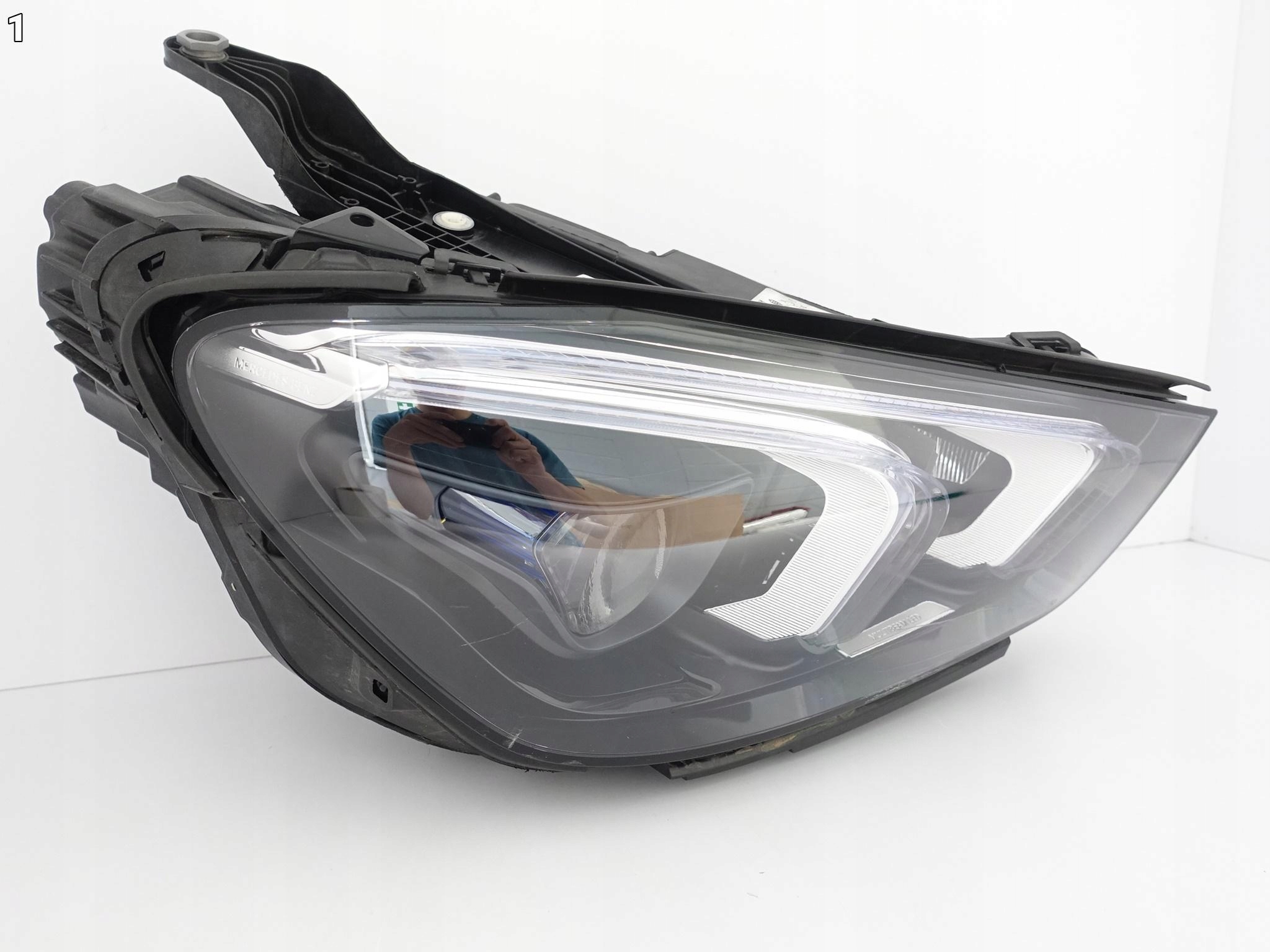 MERCEDES GLE W167 19- LAMPA FULL LED MULTIBEAM PRAWA EU MERCEDES GLE W167 19- LAMPA FULL LED MULTIBEAM PRAWA EU - obrazek 2