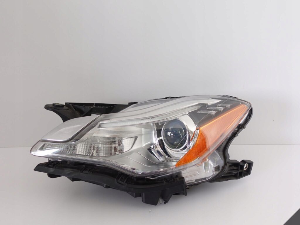 MASERATI QUATTROPORTE VI 6 M156 13-16 LAMPA XENON MASERATI QUATTROPORTE VI 6 M156 13-16 LAMPA XENON