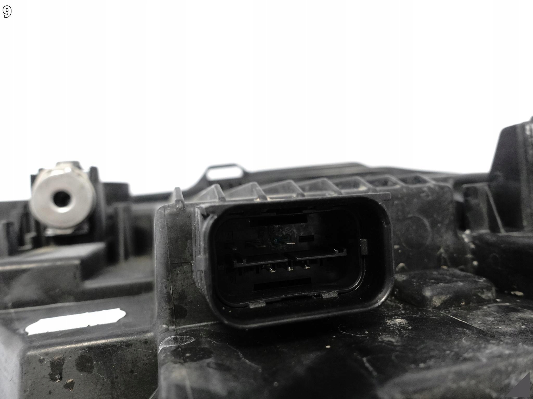 BMW M3 F80 M4 F82 F83 4 F32 F33 F36 LCI LIFT LAMPA ADAPTIVE FULL LED LEWA BMW M3 F80 M4 F82 F83 4 F32 F33 F36 LCI LIFT LAMPA ADAPTIVE FULL LED LEWA - obrazek 10