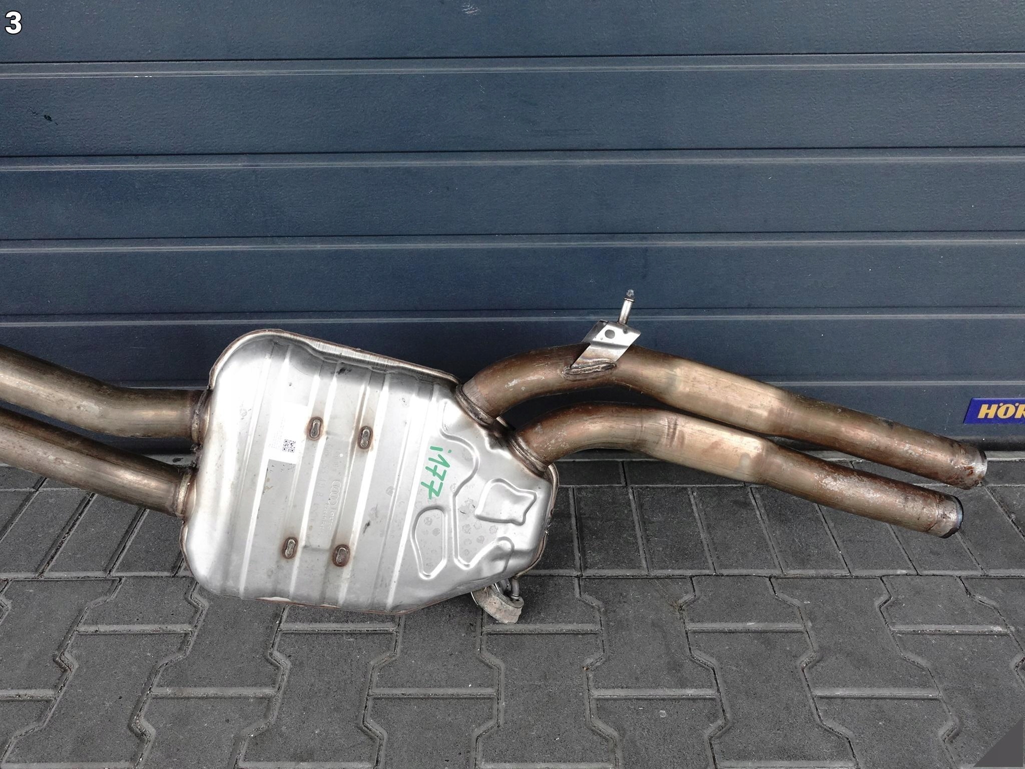 AUDI RS7 4G8 C7 LIFT 15-18 RURA WYDECH TŁUMIK LEWY TYŁ 4.0 TFSI 78 KM AUDI RS7 4G8 C7 LIFT 15-18 RURA WYDECH TŁUMIK LEWY TYŁ 4.0 TFSI 78 KM - obrazek 4