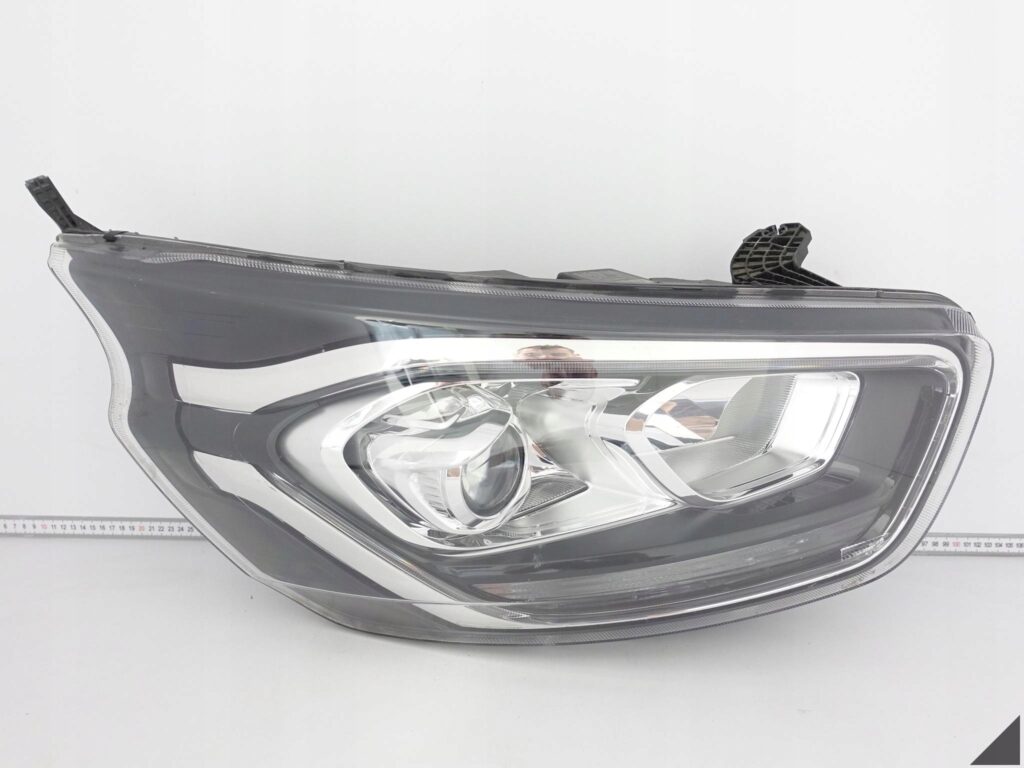 FORD TRANSIT TOURNEO CUSTOM LIFT 18-23 LAMPA ZWYKŁA HALOGEN + LED PRAWA EU FORD TRANSIT TOURNEO CUSTOM LIFT 18-23 LAMPA ZWYKŁA HALOGEN + LED PRAWA EU