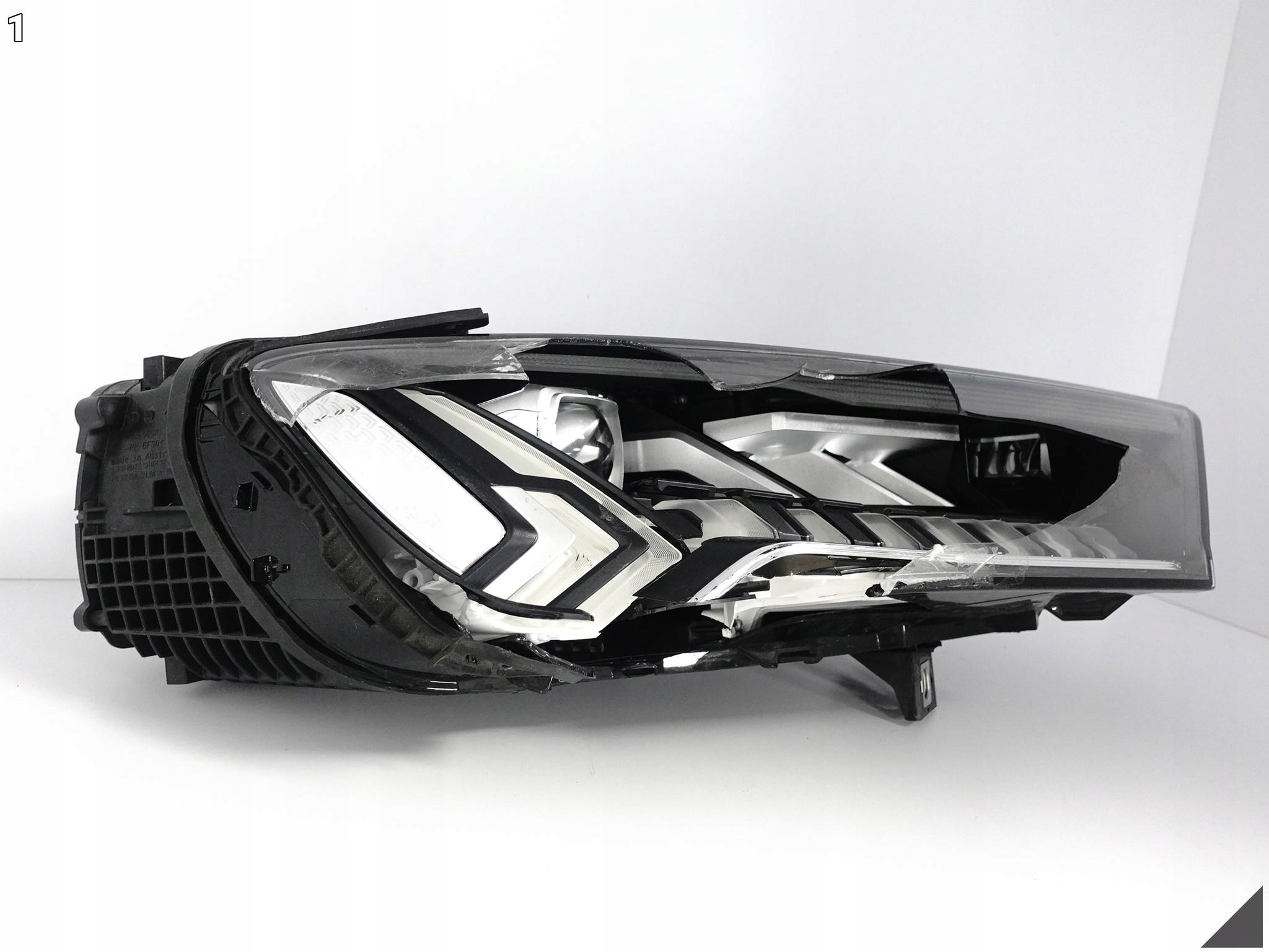 AUDI Q7 SQ7 II 4M0 LIFT 19- LAMPA FULL LED MATRIX PRAWA PRZÓD EUROPA *040C* AUDI Q7 SQ7 II 4M0 LIFT 19- LAMPA FULL LED MATRIX PRAWA PRZÓD EUROPA *040C* - obrazek 2