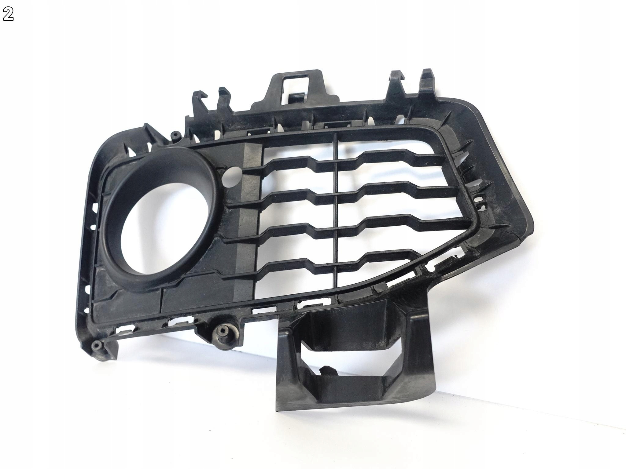 BMW 4 F32 F33 F36 M-PAKIET LCI 13-21 KRATKA HALOGENU W ZDERZAK PRAWA PRZÓD BMW 4 F32 F33 F36 M-PAKIET LCI 13-21 KRATKA HALOGENU W ZDERZAK PRAWA PRZÓD - obrazek 3