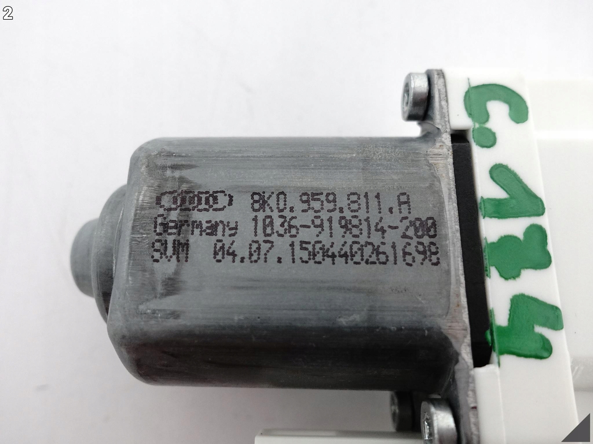 AUDI A6 S6 4G0 C7 A4 S4 8K0 B8 Q3 8U0 Q5 8R0 SILNICZEK SZYBY PRAWY AUDI A6 S6 4G0 C7 A4 S4 8K0 B8 Q3 8U0 Q5 8R0 SILNICZEK SZYBY PRAWY - obrazek 3