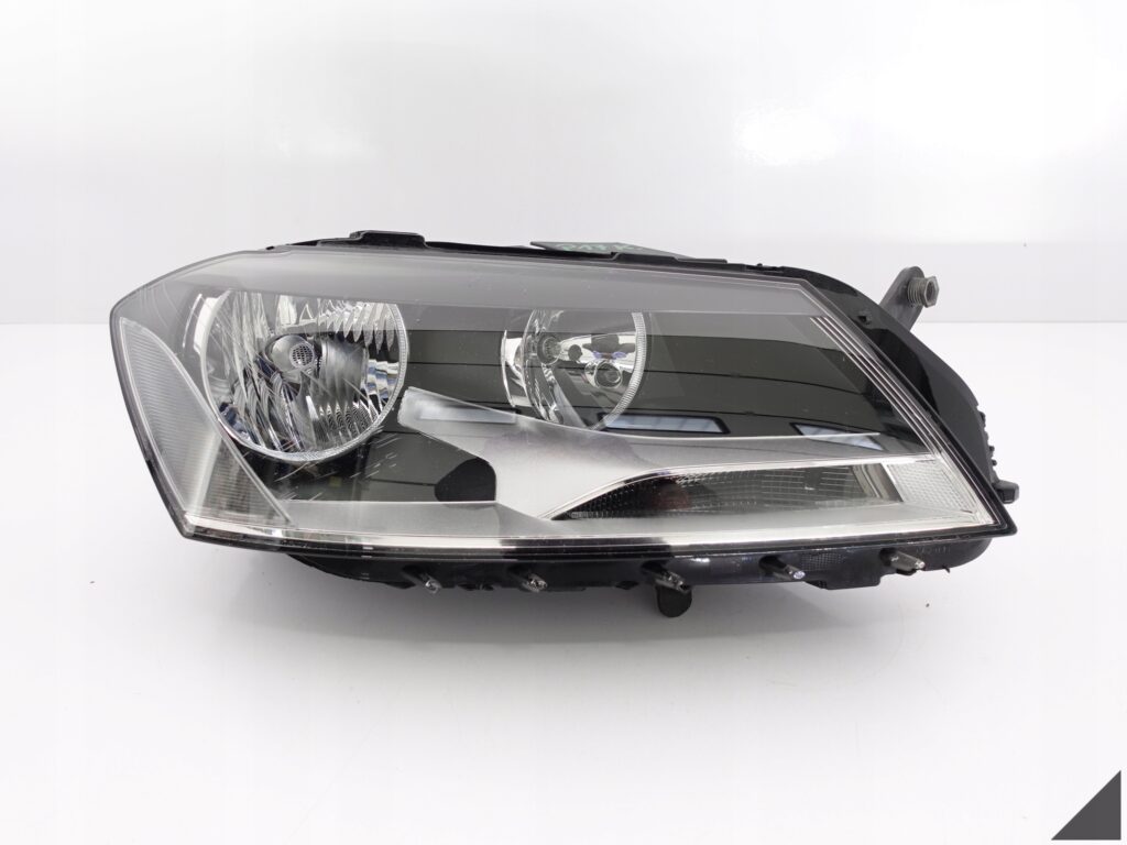 VW PASSAT 3AB B7 10-15 LAMPA ZWYKŁA PRAWA EU