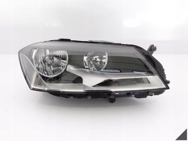 VW PASSAT 3AB B7 10-15 LAMPA ZWYKŁA PRAWA EU VW PASSAT 3AB B7 10-15 LAMPA ZWYKŁA PRAWA EU